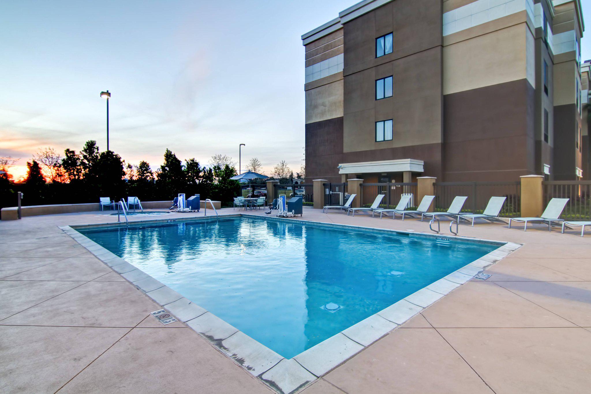 SpringHill Suites by Marriott Fresno Photo