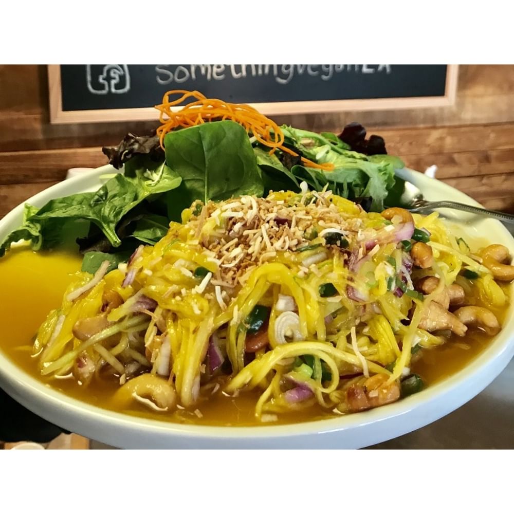 Mango Chili Salad