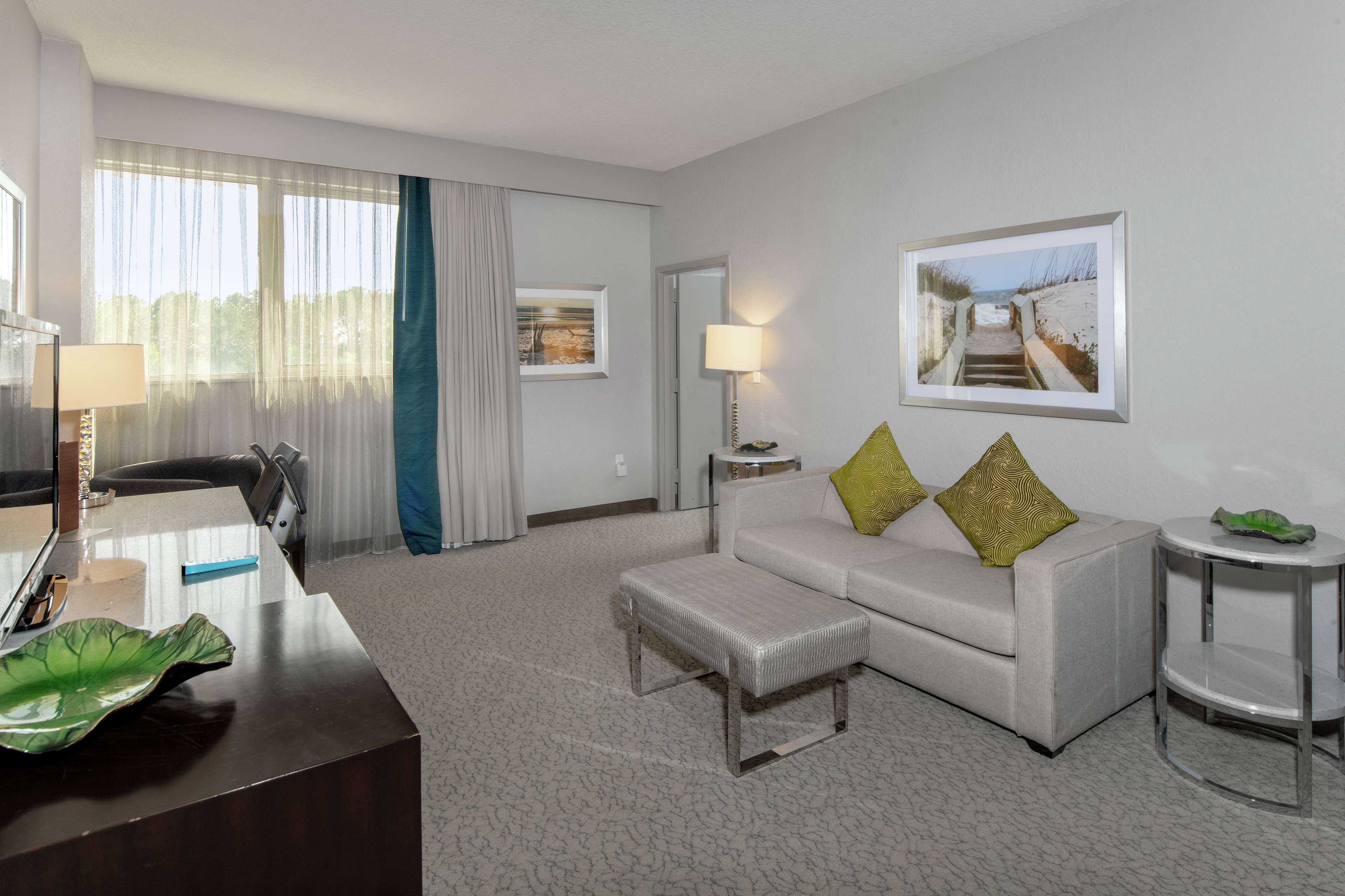 DoubleTree by Hilton Hotel Jacksonville Airport Photo