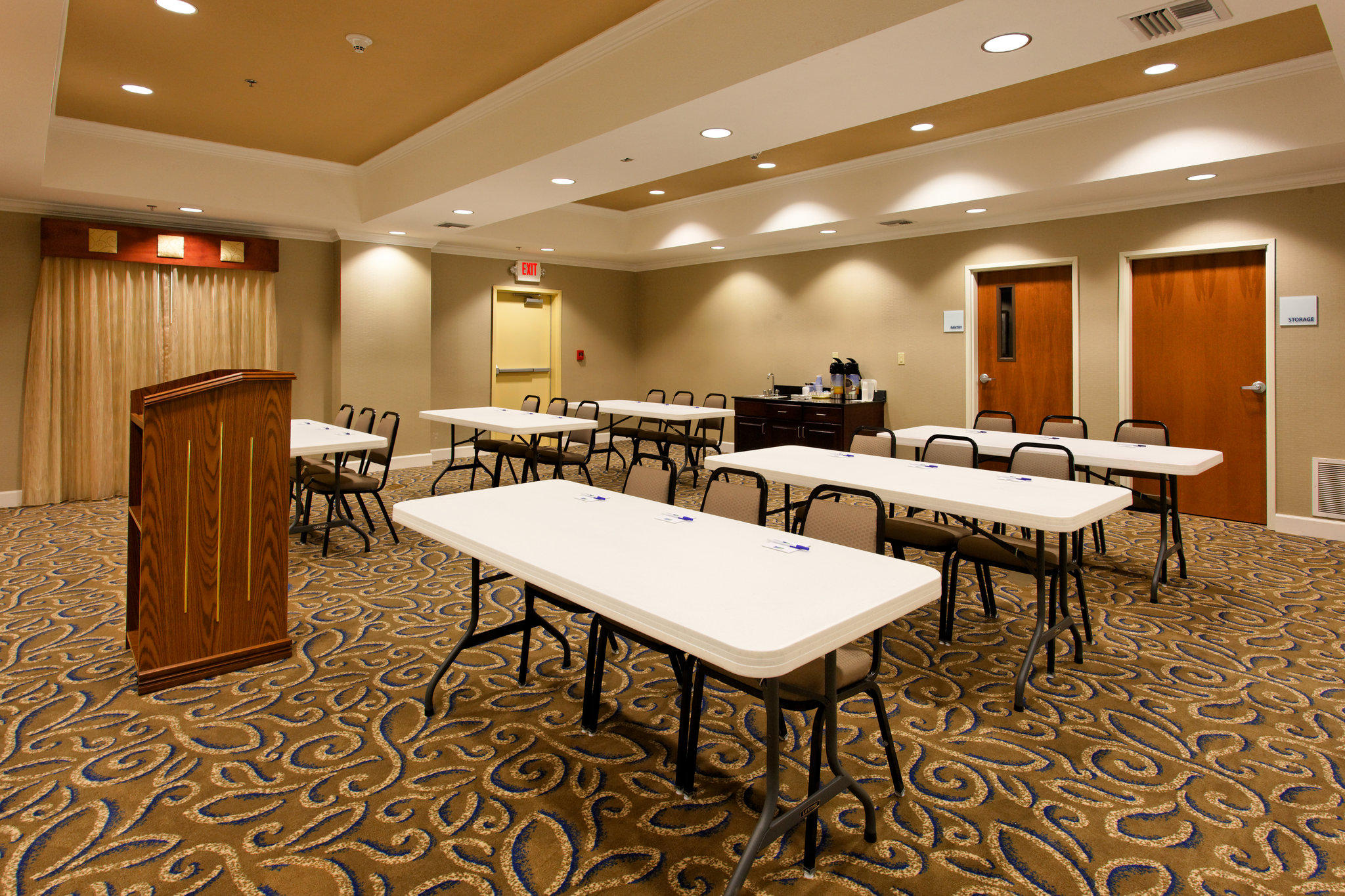 Holiday Inn Express & Suites Andalusia Photo