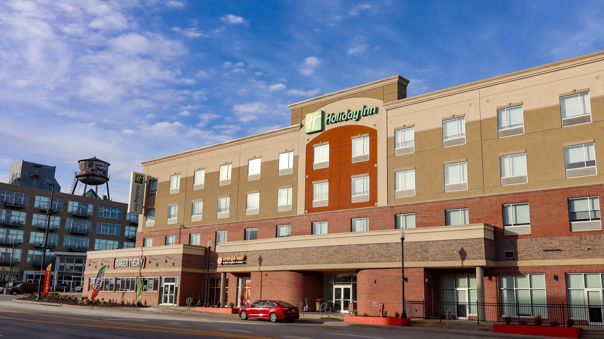 Holiday Inn Omaha Downtown - Waterpark by IHG Image