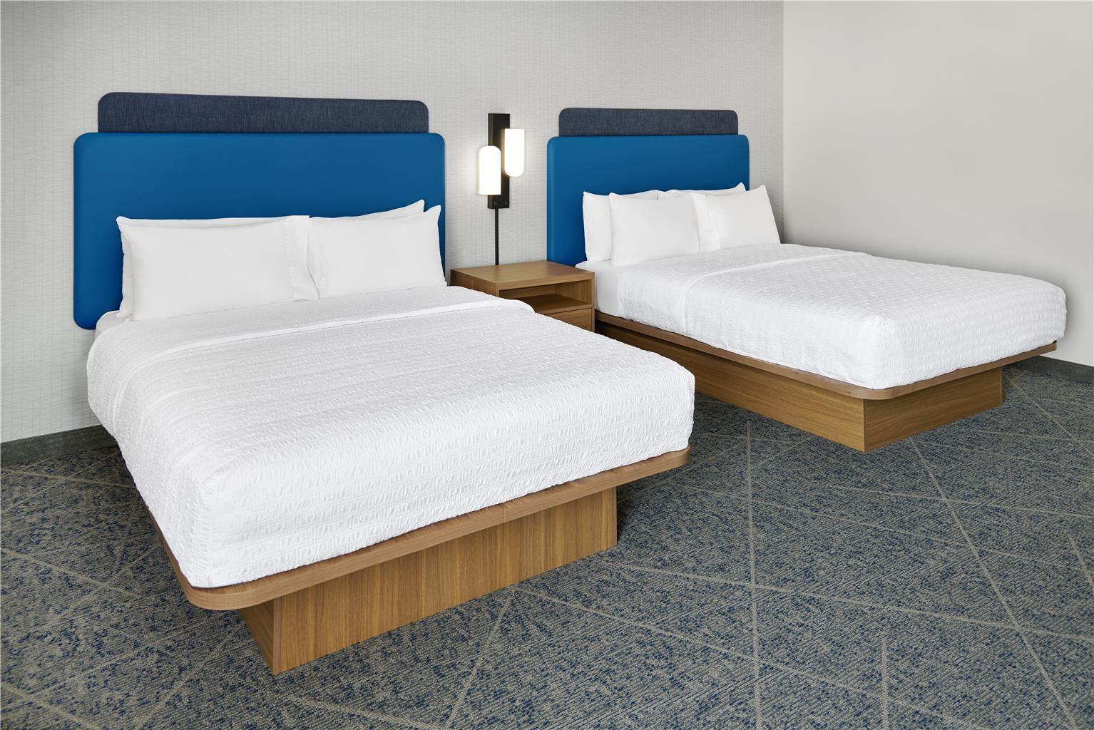 Hampton Inn Chicago-Carol Stream Image