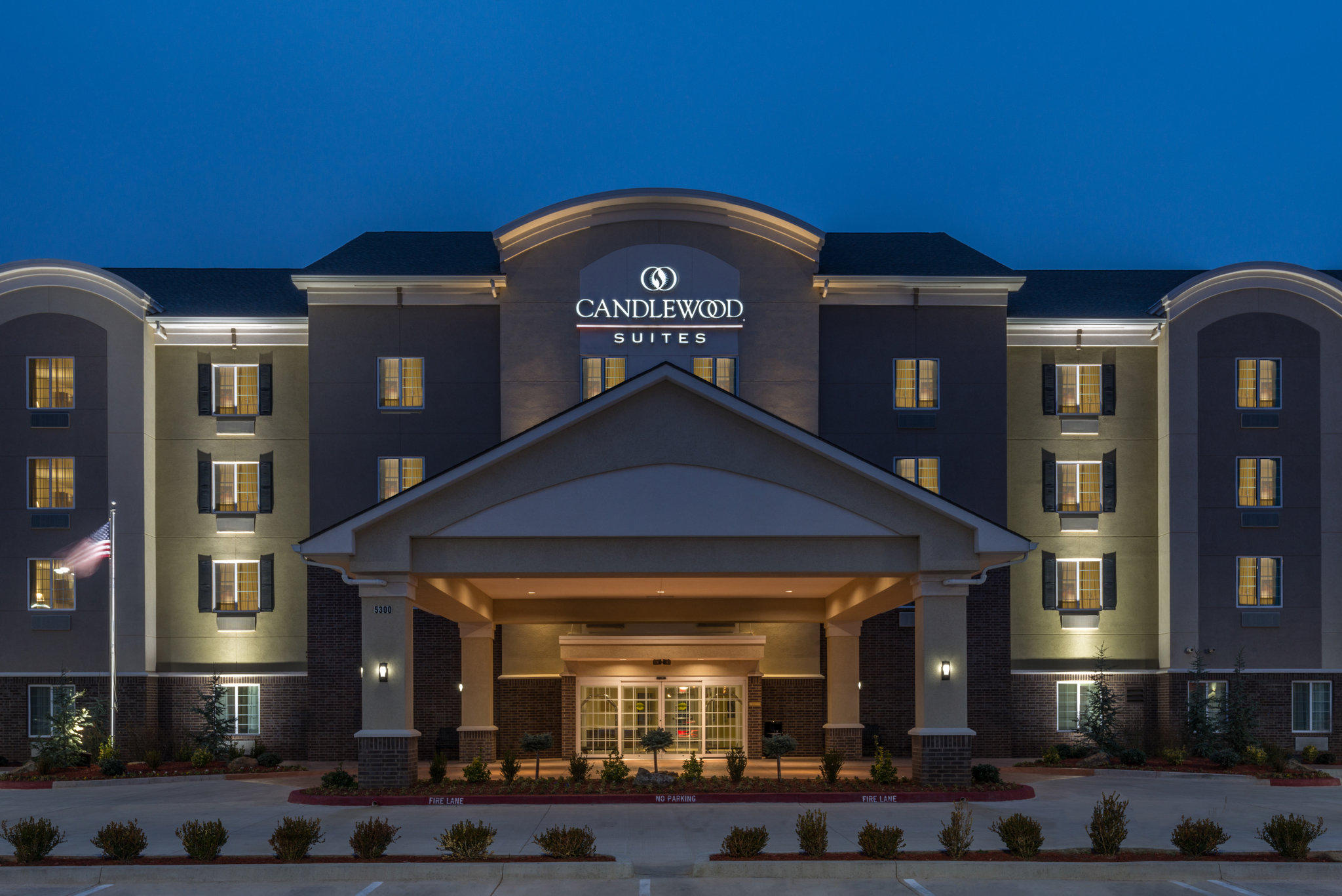 Candlewood Suites Midwest City Photo