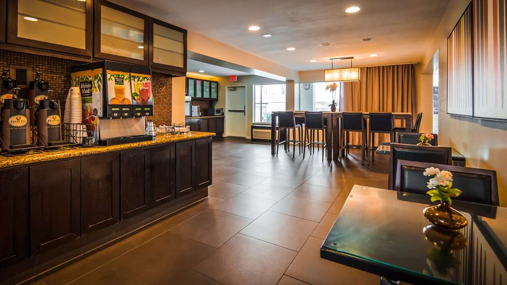 Best Western Plus Rancho Cordova Inn Image