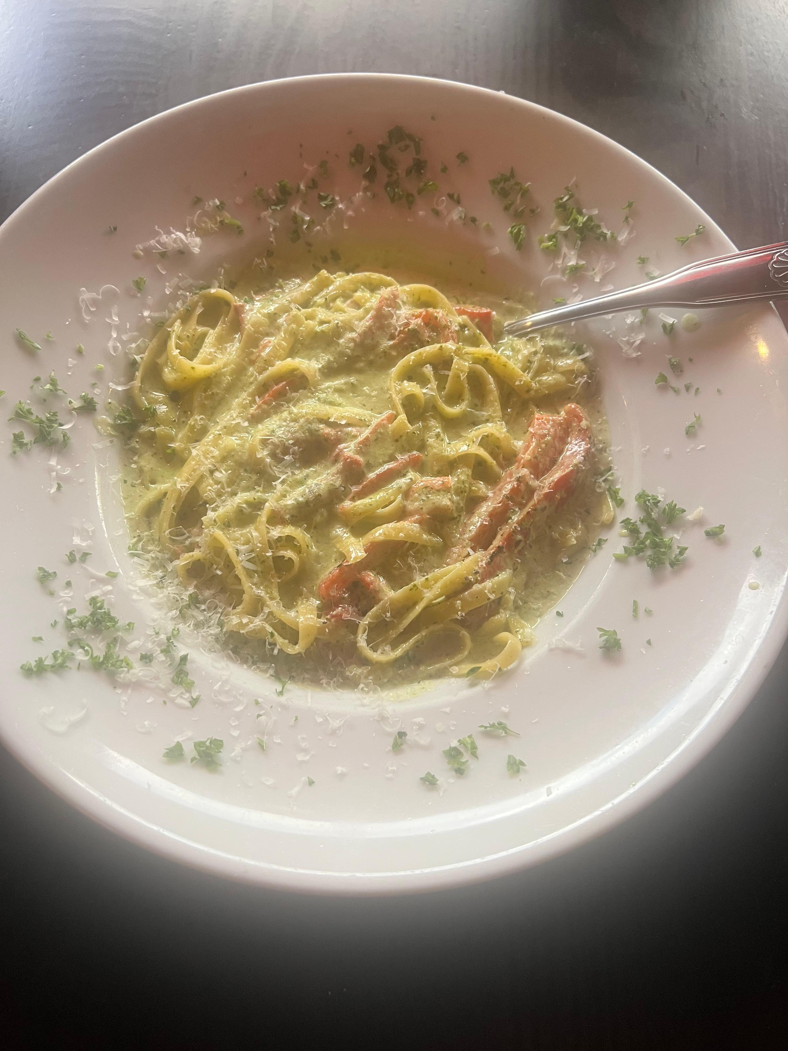 Fettuccini Pesto Alfredo