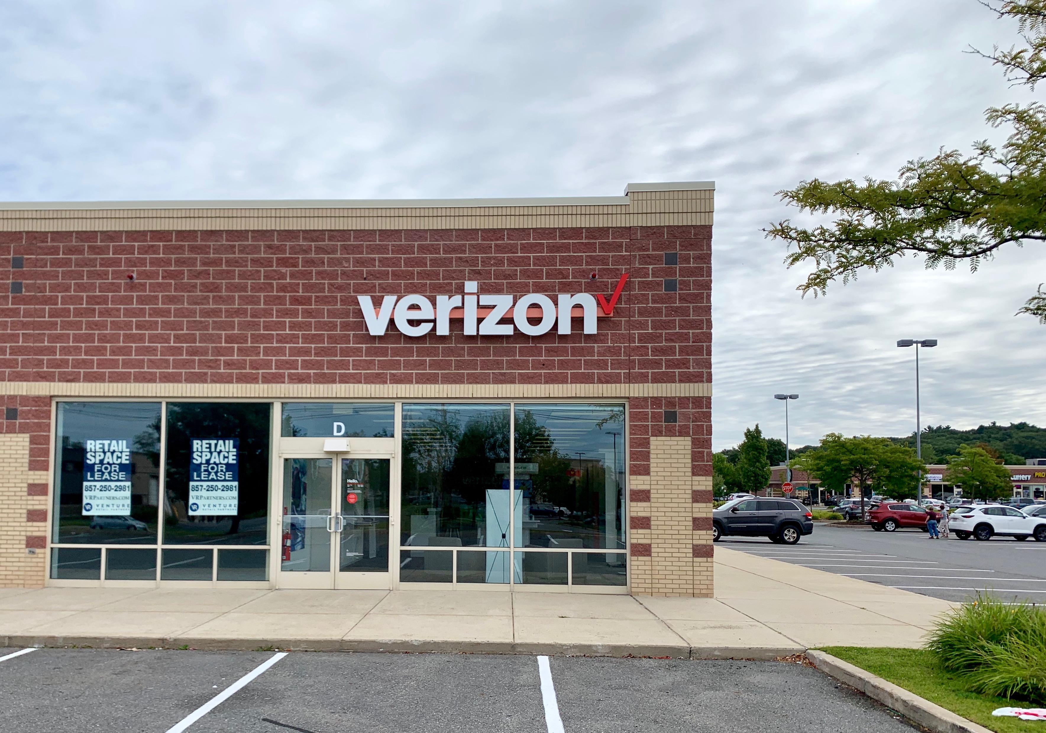 Verizon Authorized Retailer – GoWireless Photo