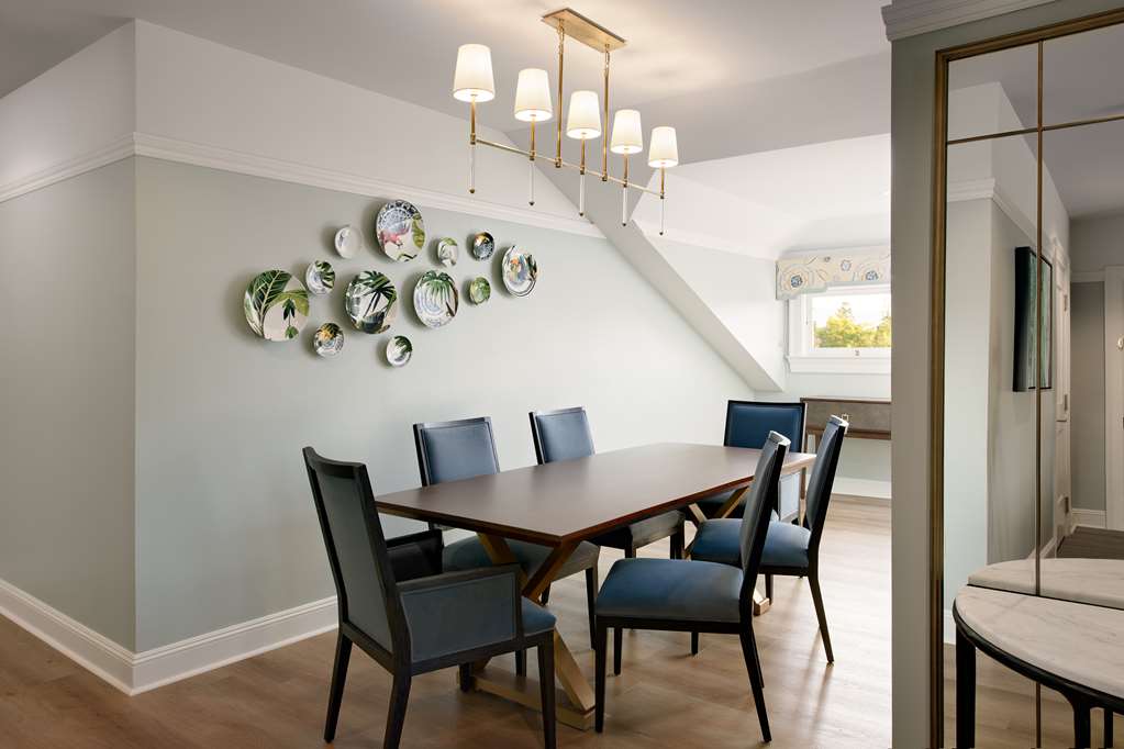 Hayes Mansion San Jose, Curio Collection by Hilton Image