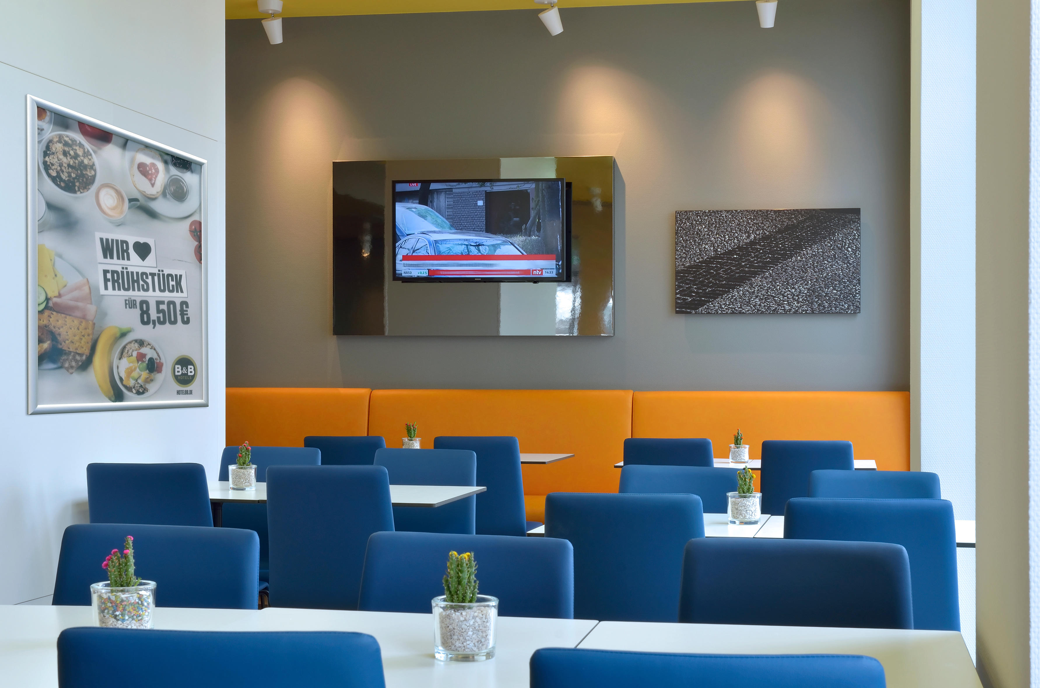 Bilder B&B Hotel Stuttgart-Zuffenhausen