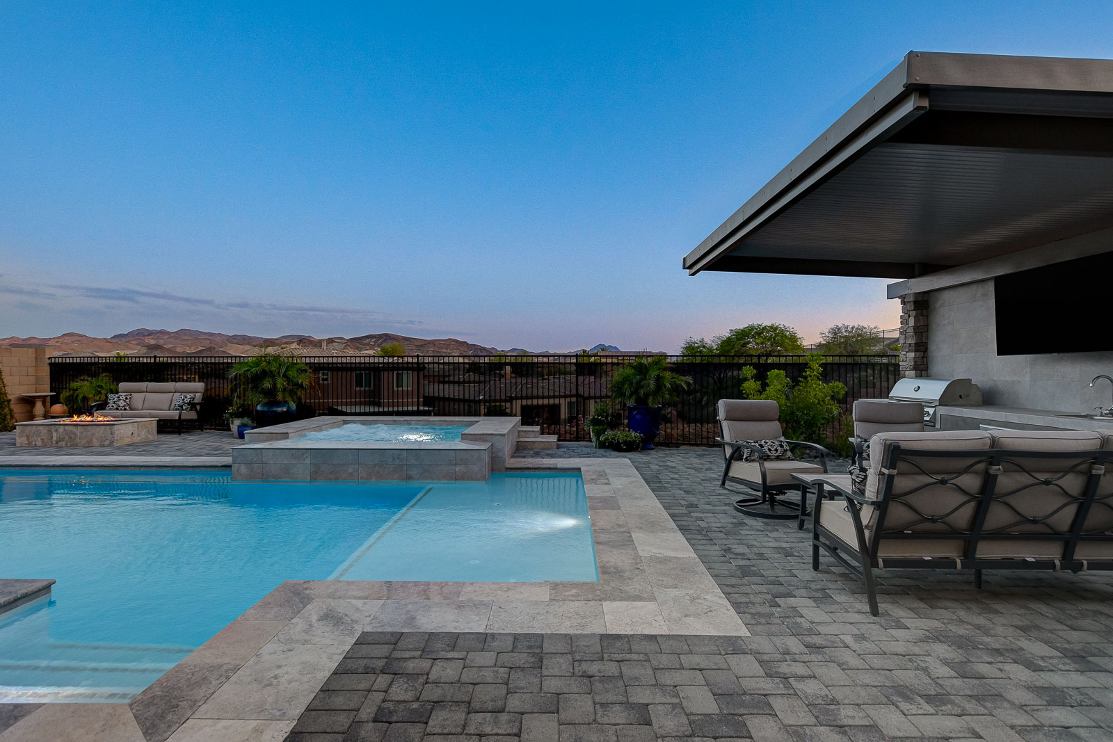 Unique Pool Finishes Image