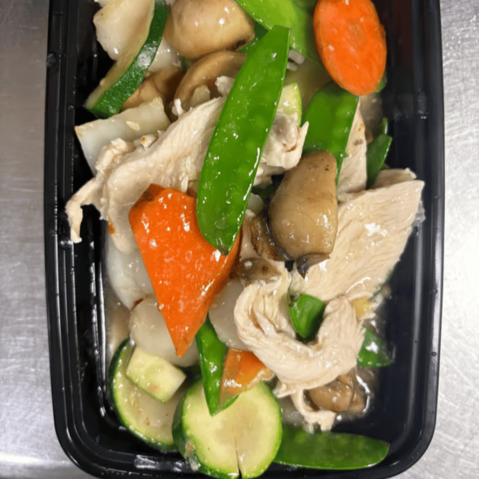 D3. Steamed Veggies and Chicken