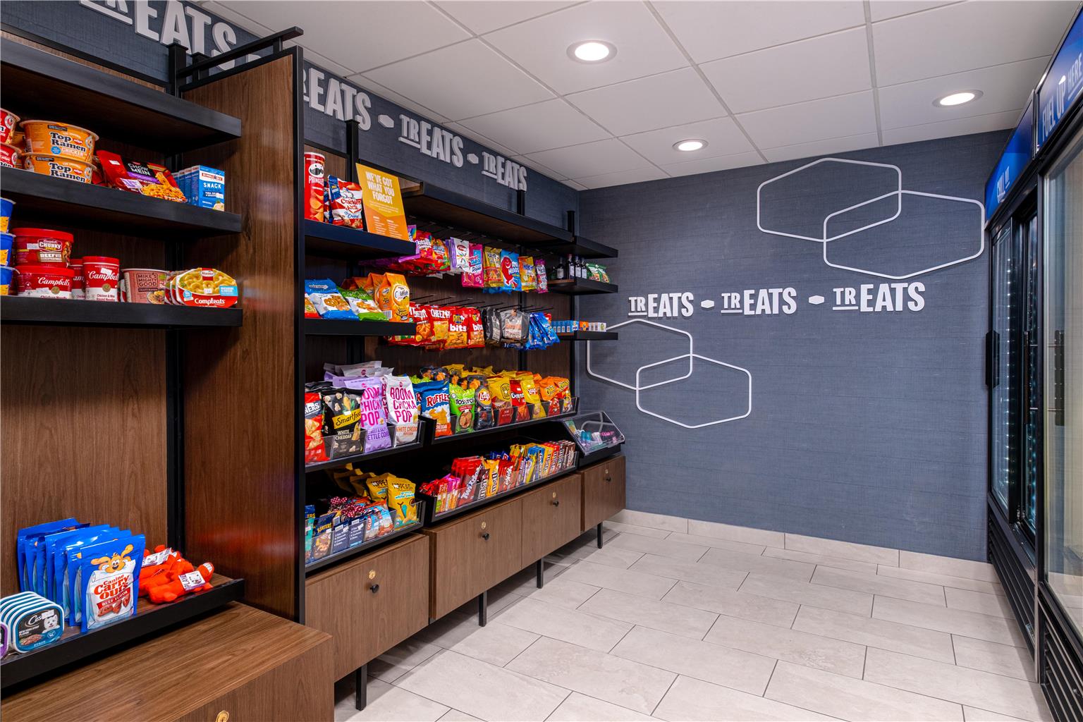 Hampton Inn & Suites Fresno Image