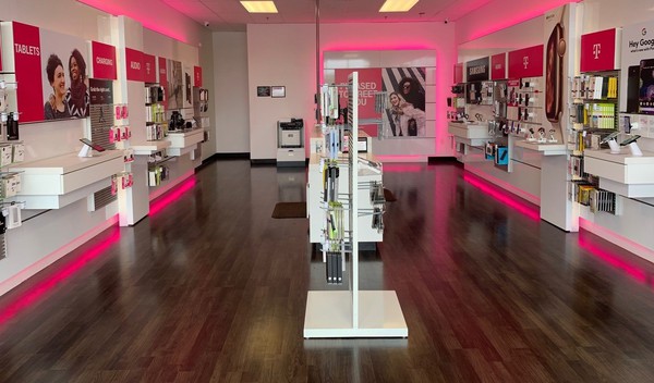 Cell Phones Plans And Accessories At T Mobile 9924 Universal