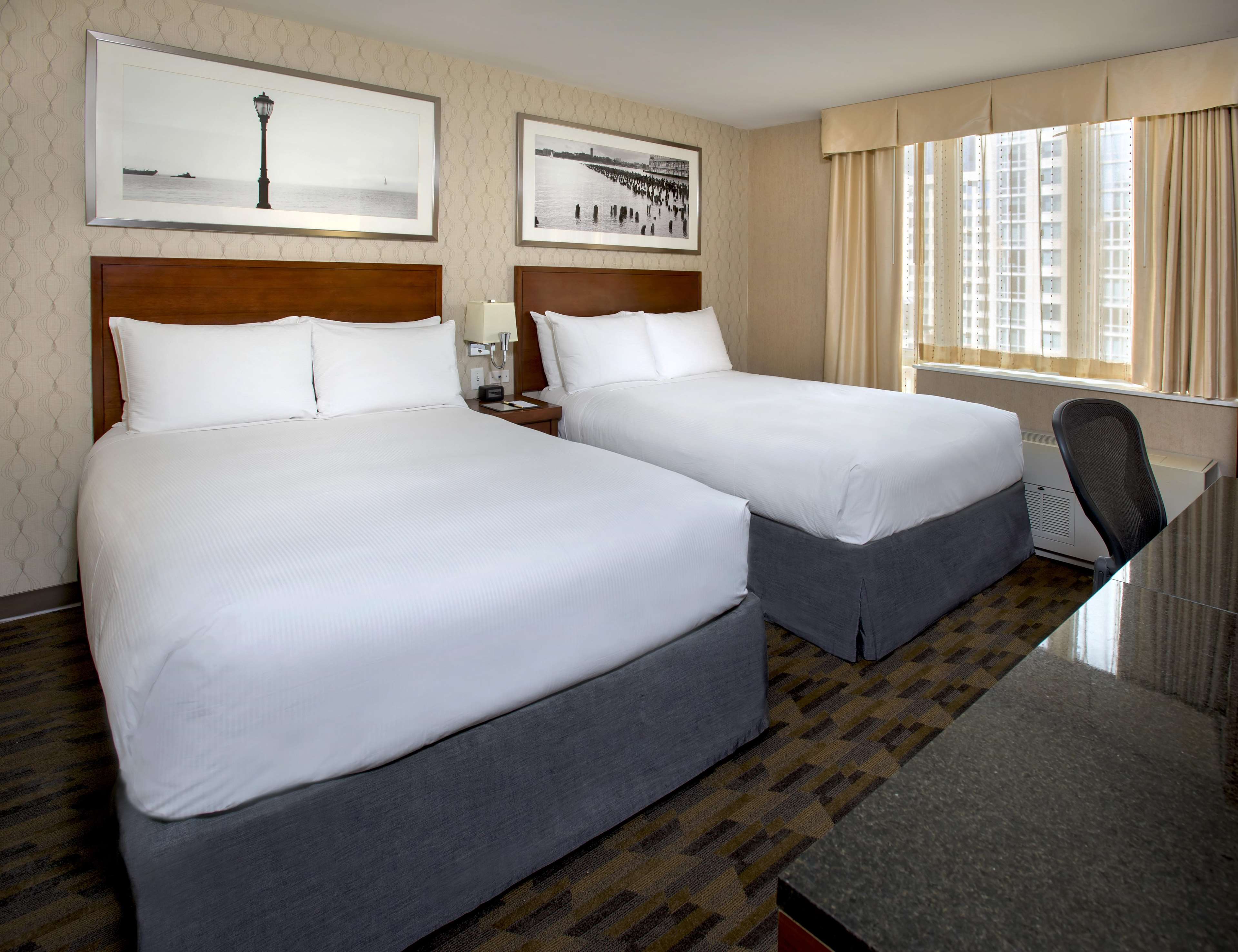 DoubleTree by Hilton Hotel New York - Times Square South Photo