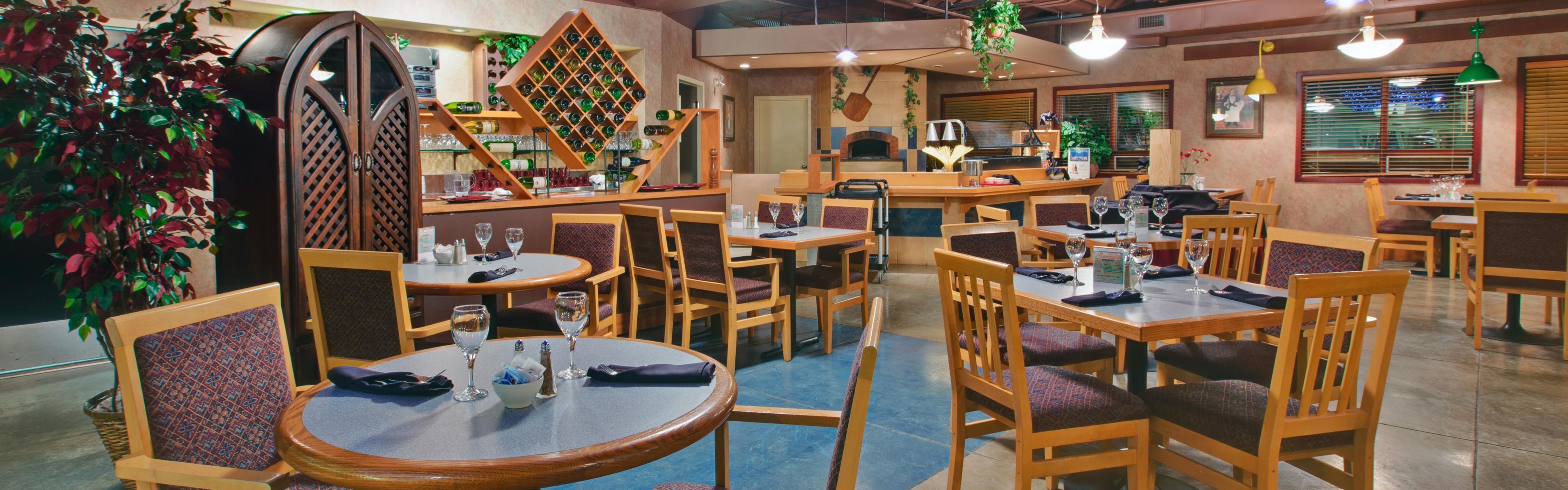 Images Holiday Inn Canmore