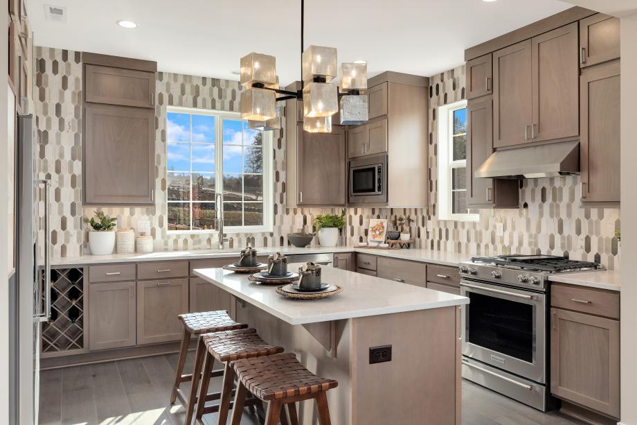 Create a show-stopping kitchen with the help of our designers at the Kirkland Design Studio