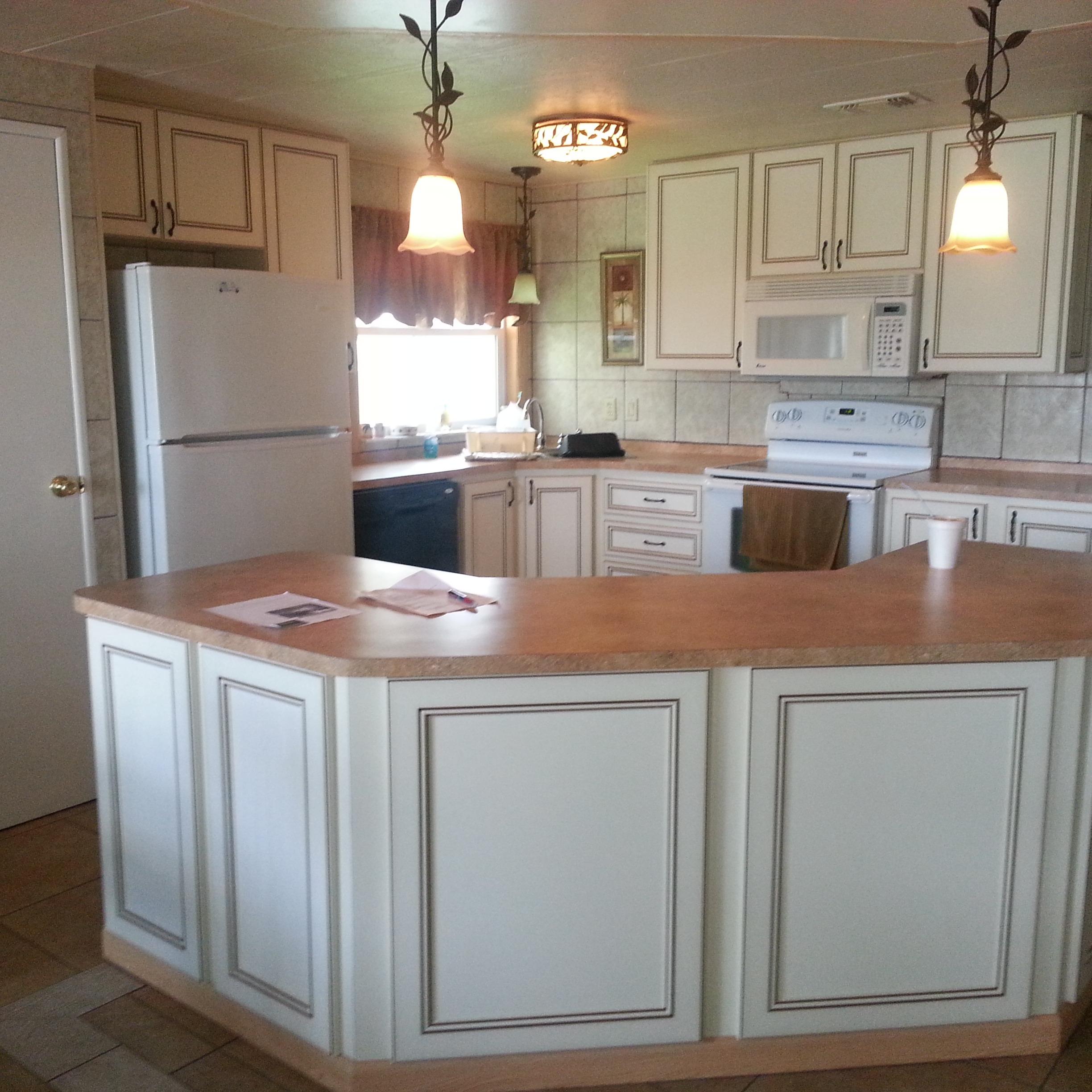 Premier Custom Cabinets Corp Logo