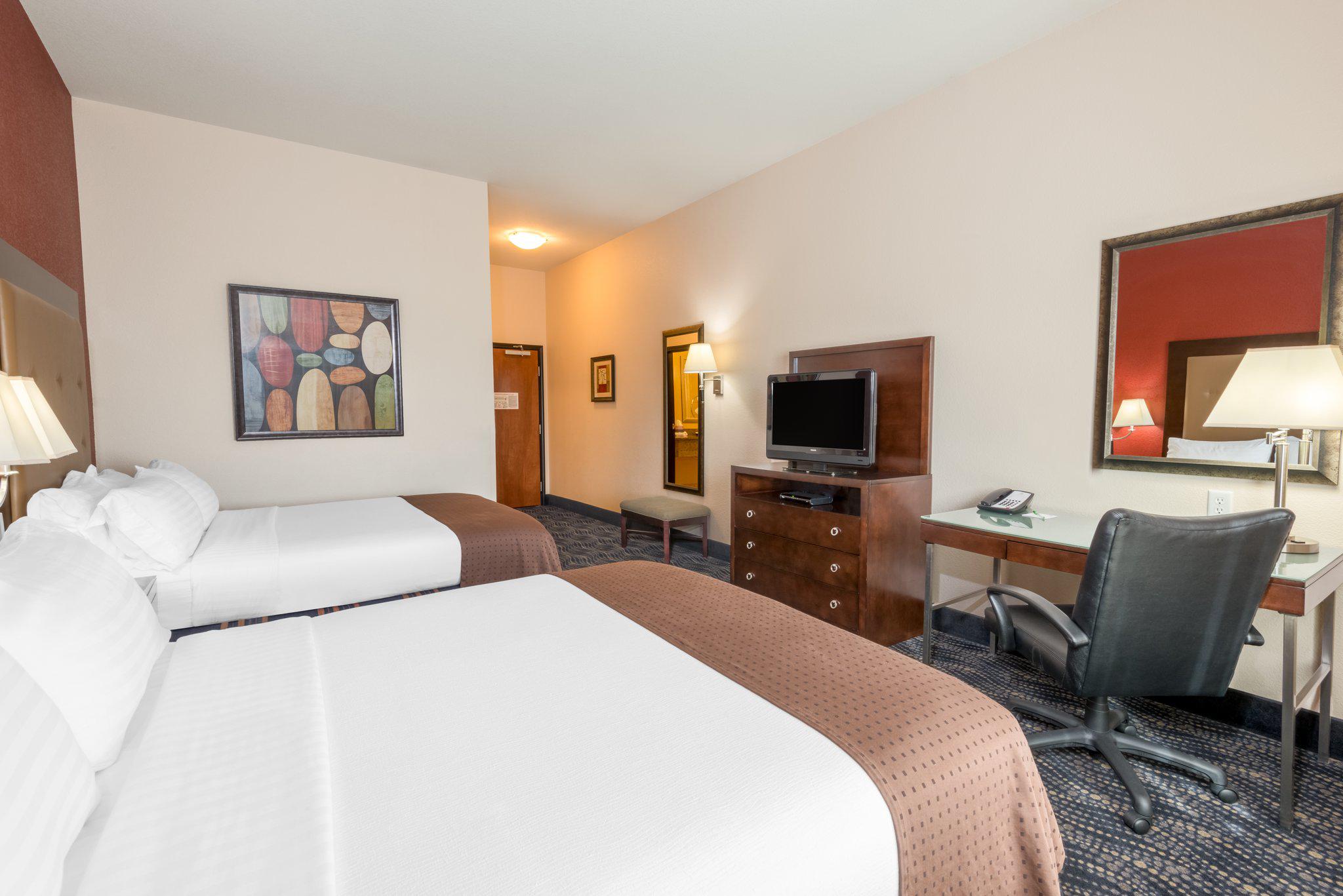 Holiday Inn & Suites Grand Junction-Airport Photo