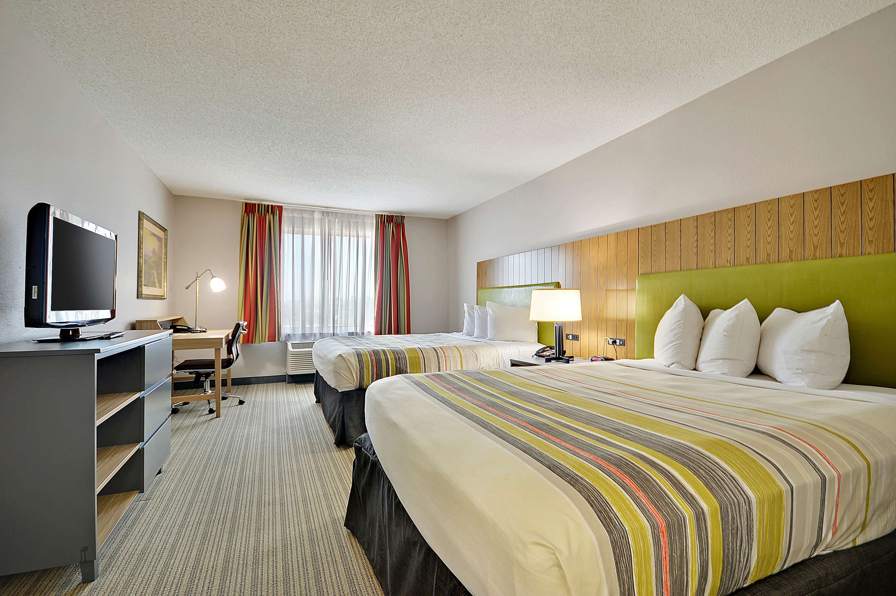 Country Inn & Suites by Radisson, Charleston North, SC Photo