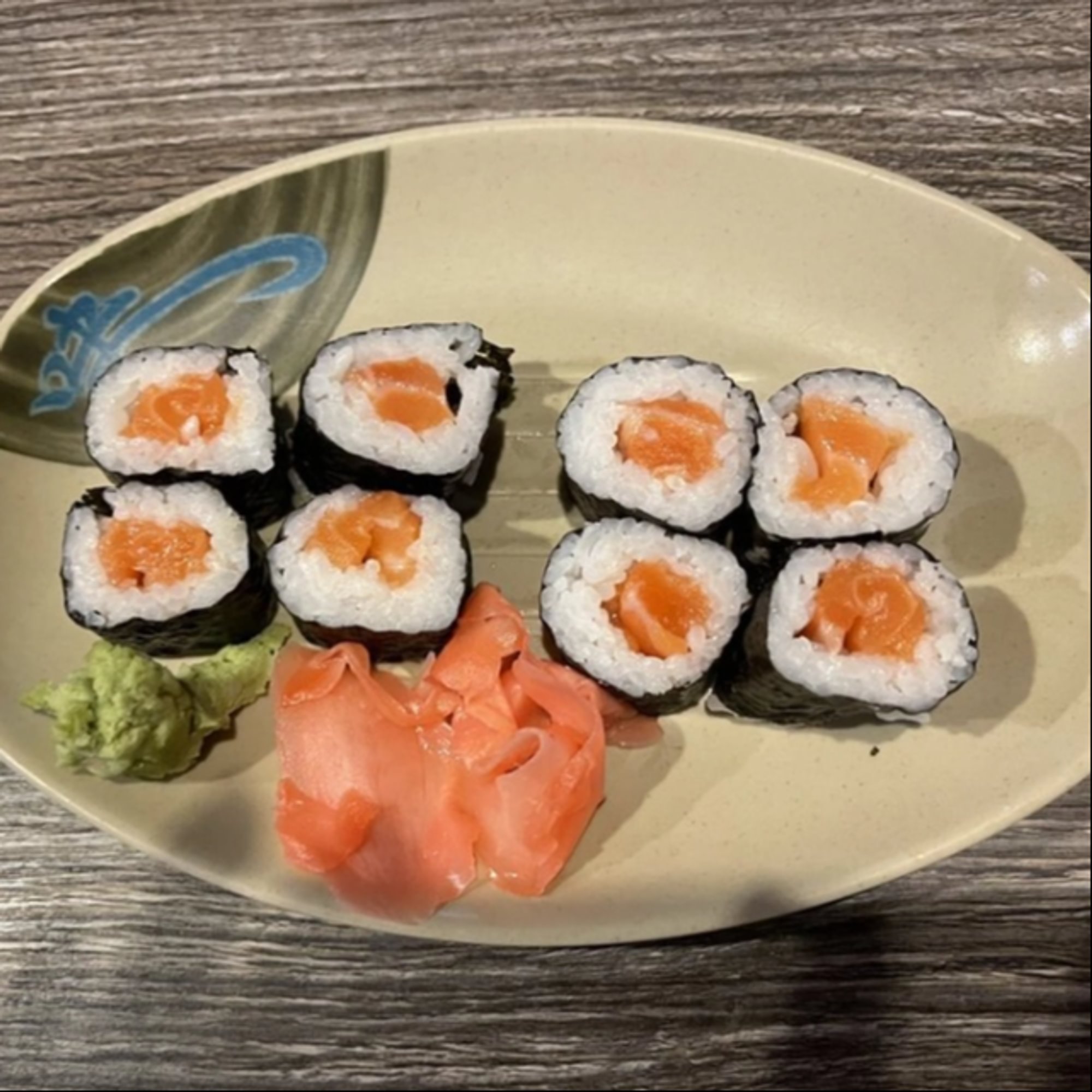 Salmon Roll