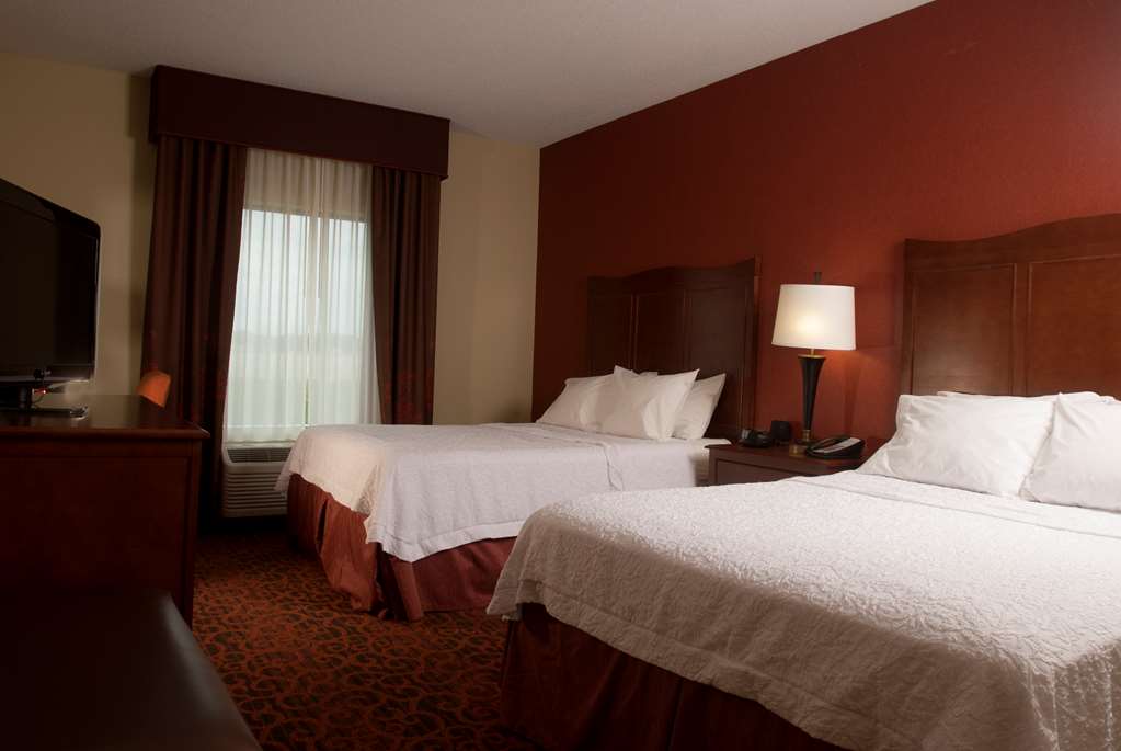 Hampton Inn Tomah Image