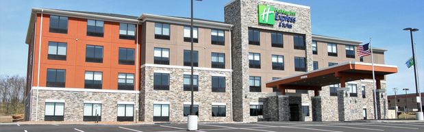 Images Holiday Inn Express & Suites Clarion