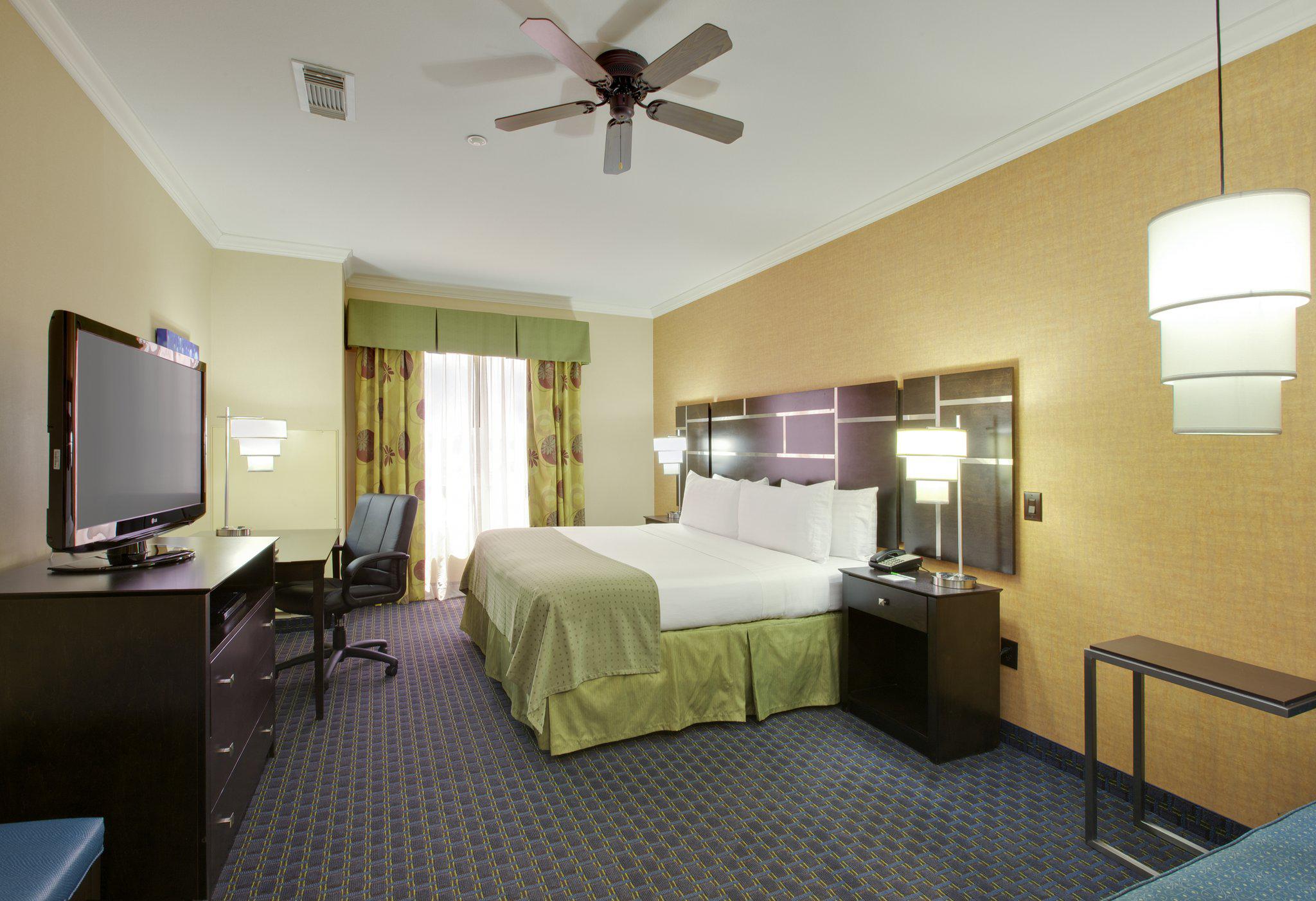 Holiday Inn Houston East-Channelview Photo