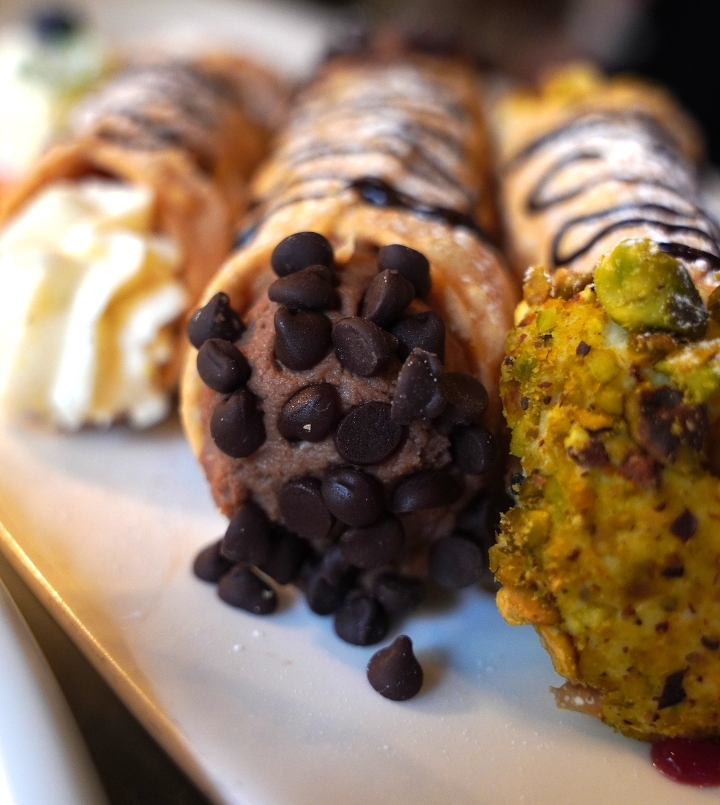 Cannoli Trio