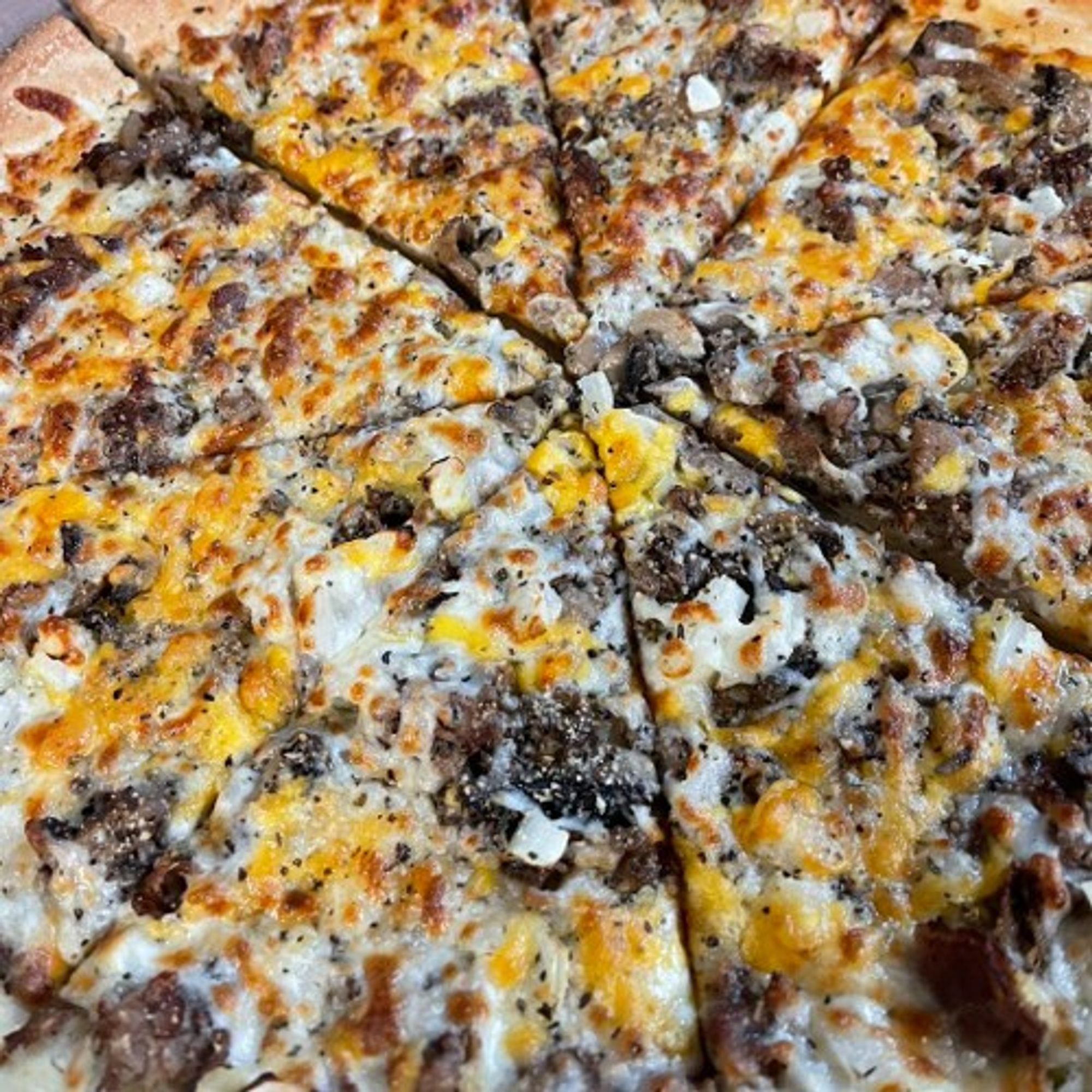 Philly Steak Pizza - Large (12 Slices)