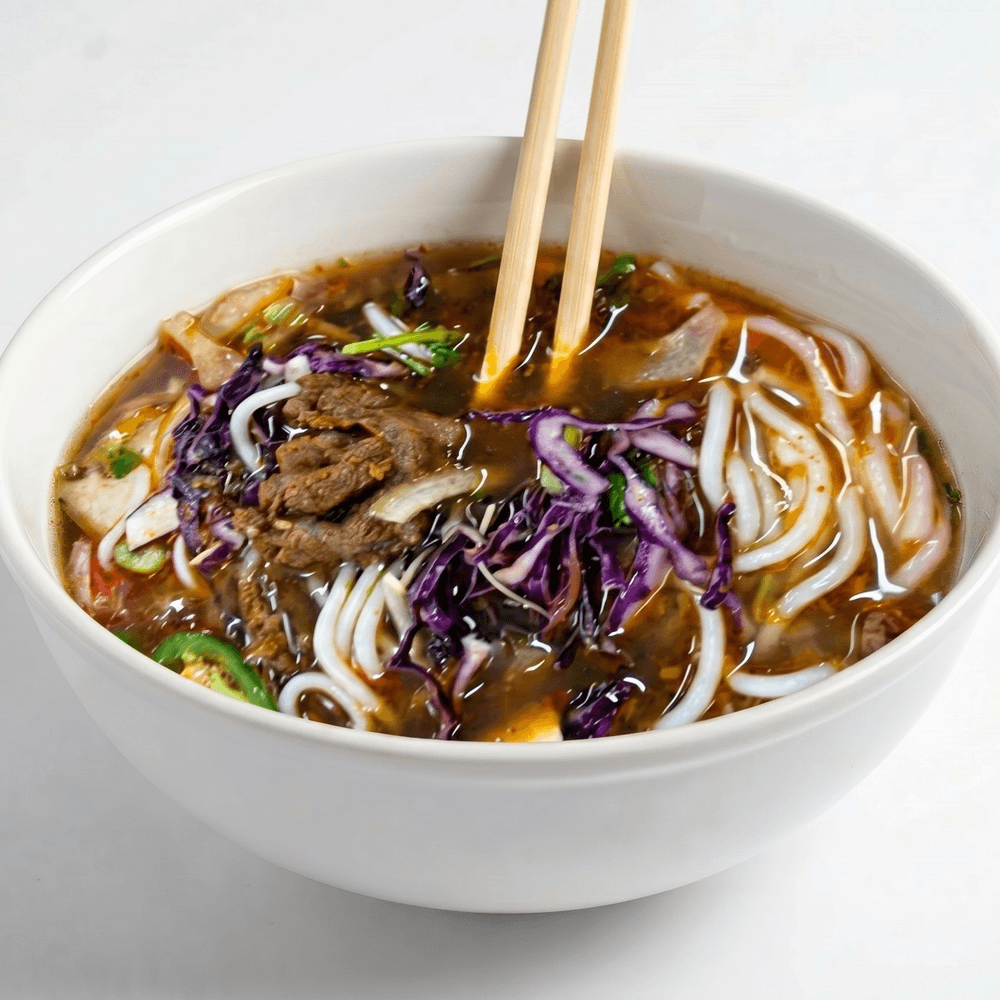 T6. Beef Vermicelli Spicy Soup