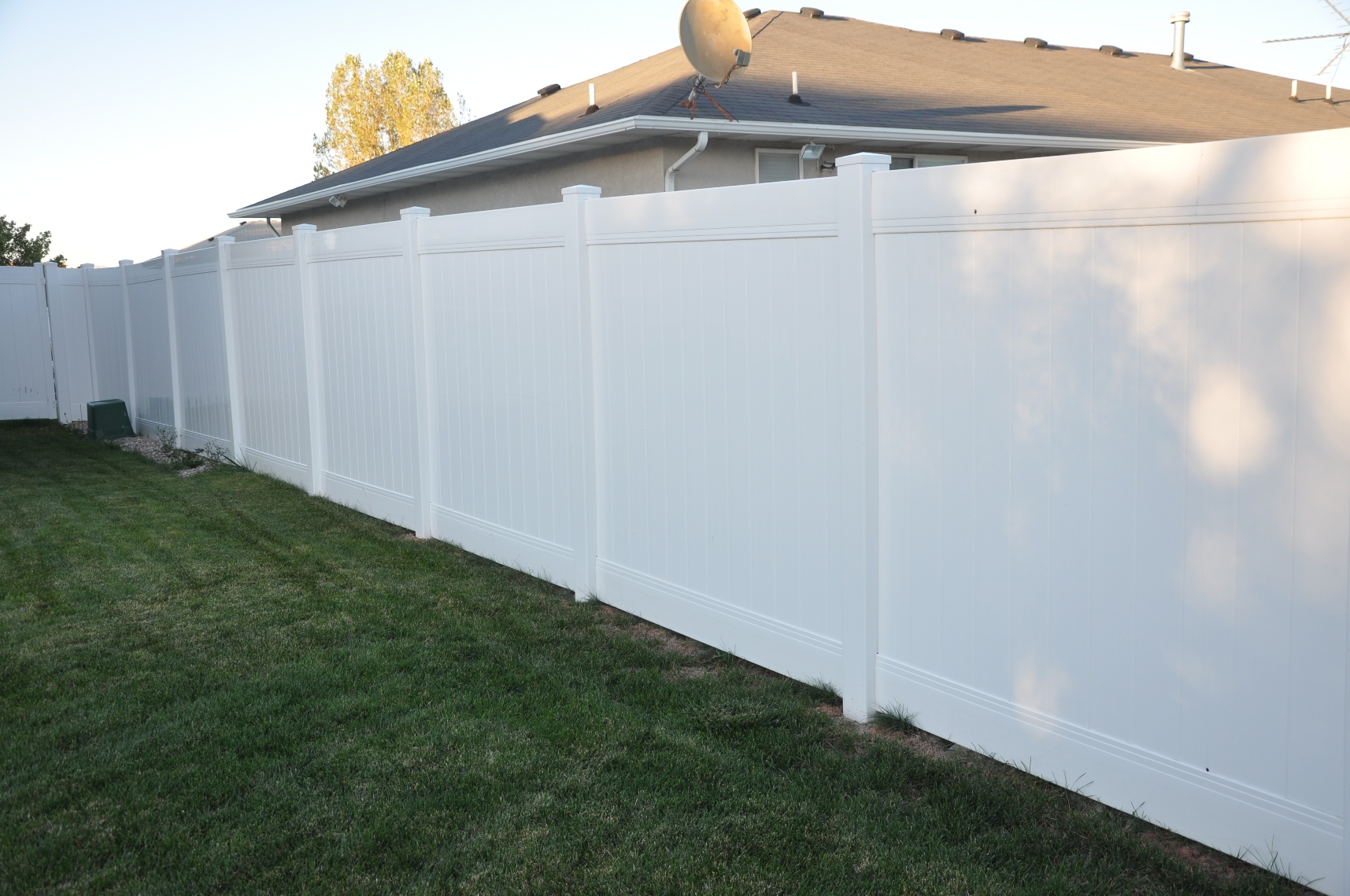 Crown Vinyl Fence Inc. Photo