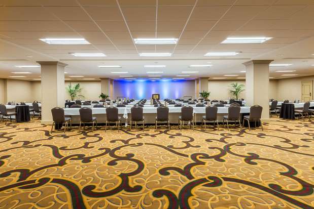 Images Hilton Indianapolis Hotel & Suites