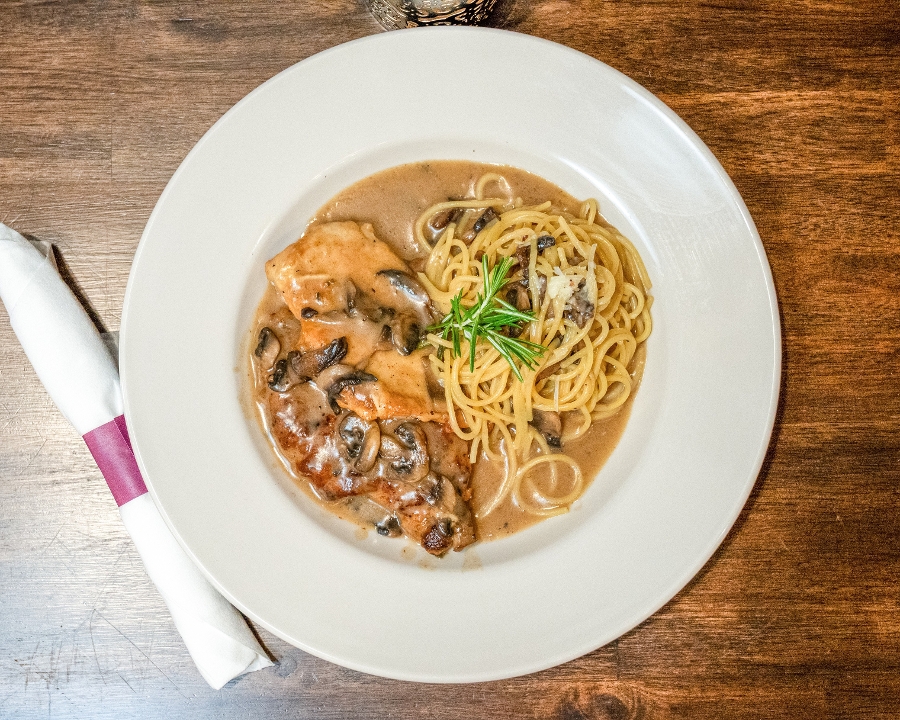 CHICKEN MARSALA