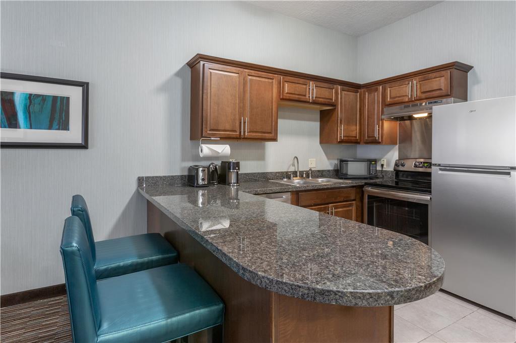 Best Western Plus Gallup Inn & Suites Image