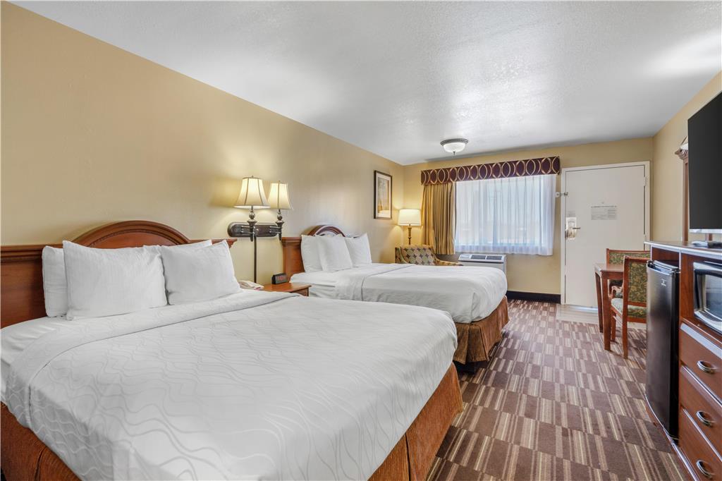 Best Western Desert Winds Image