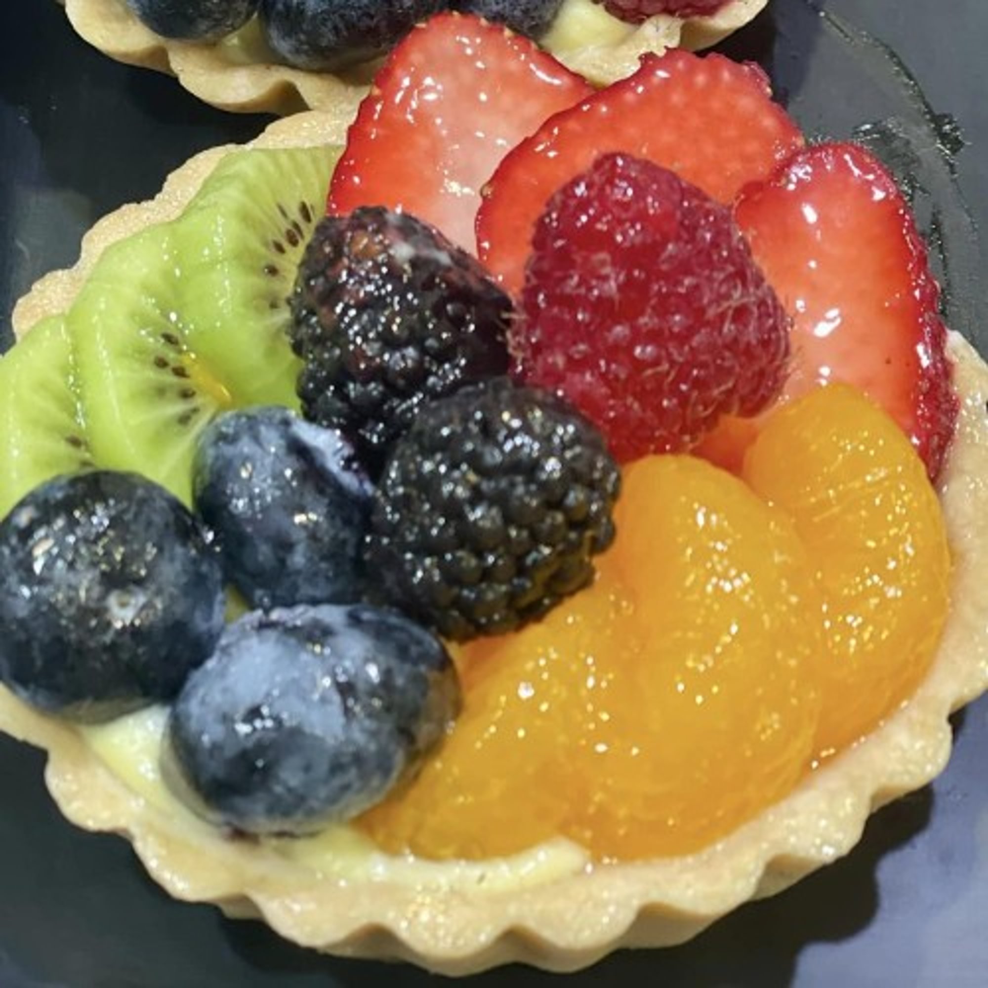 4" Fresh Fruit Bavarian Cream Tart