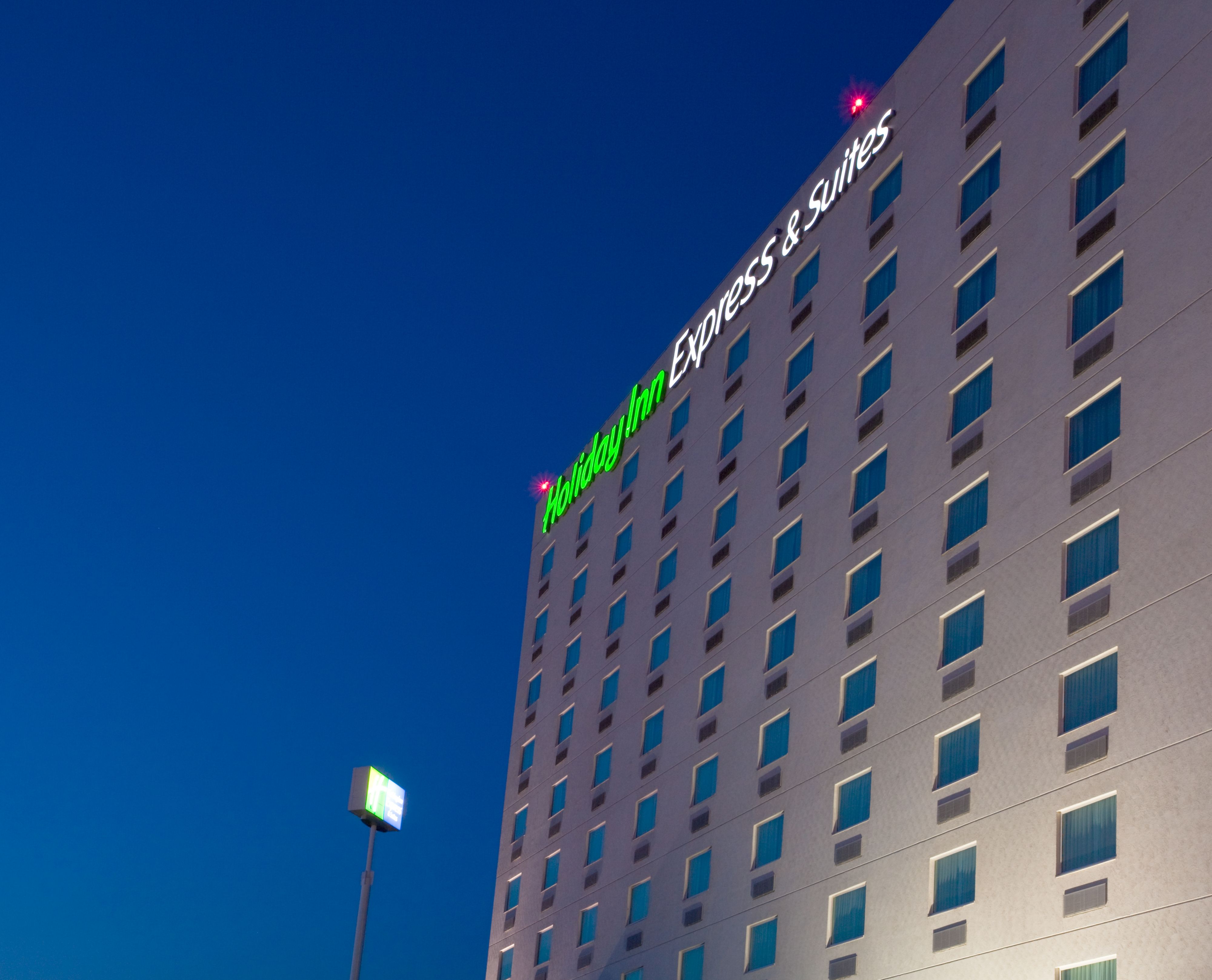 Images Holiday Inn Express & Suites Monterrey Aeropuerto