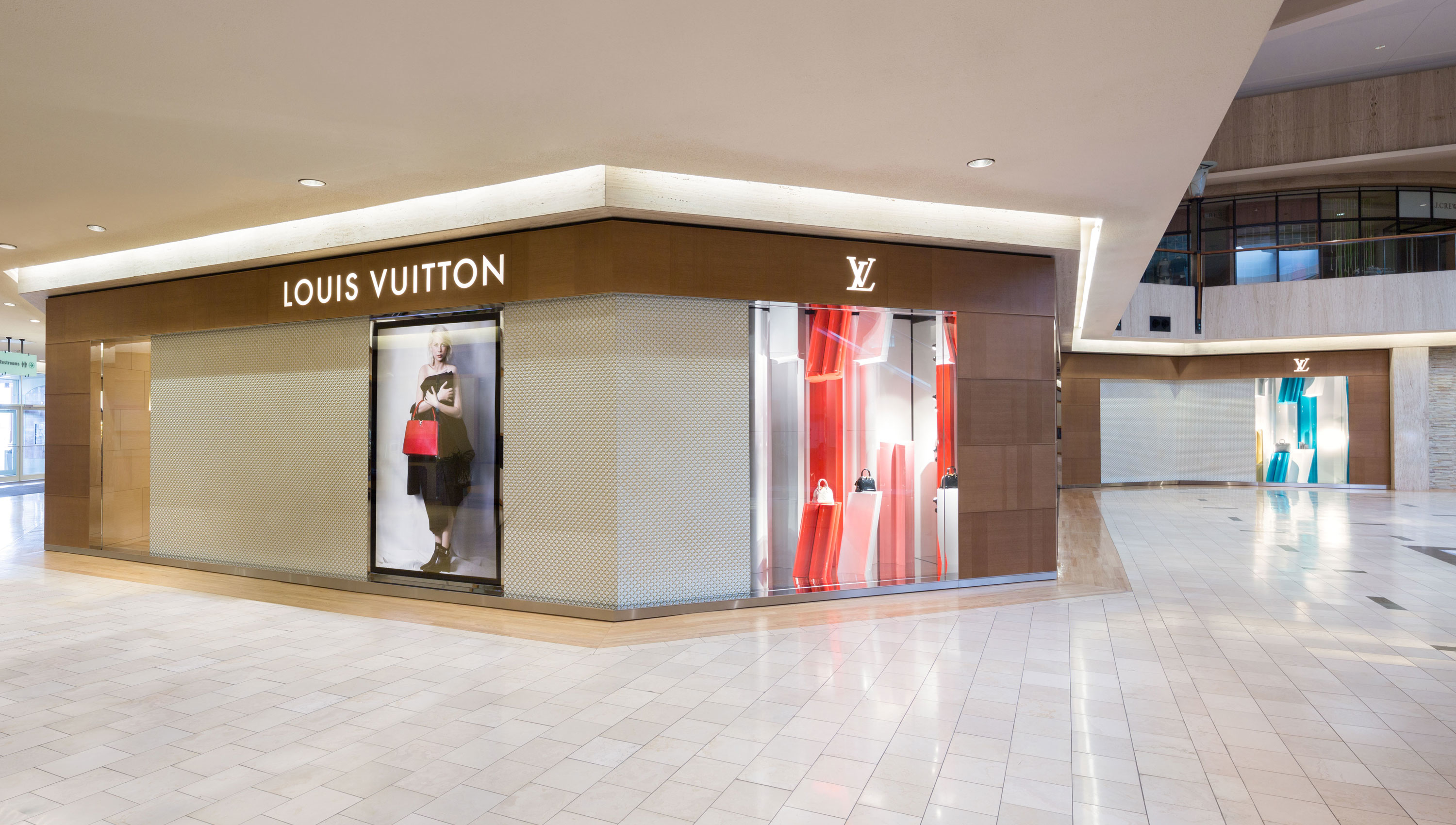 Louis Vuitton Chicago Oakbrook Center, 196 Oakbrook Center, Oakbrook, IL,  Beauty Salons-Equipment & Supplies - MapQuest