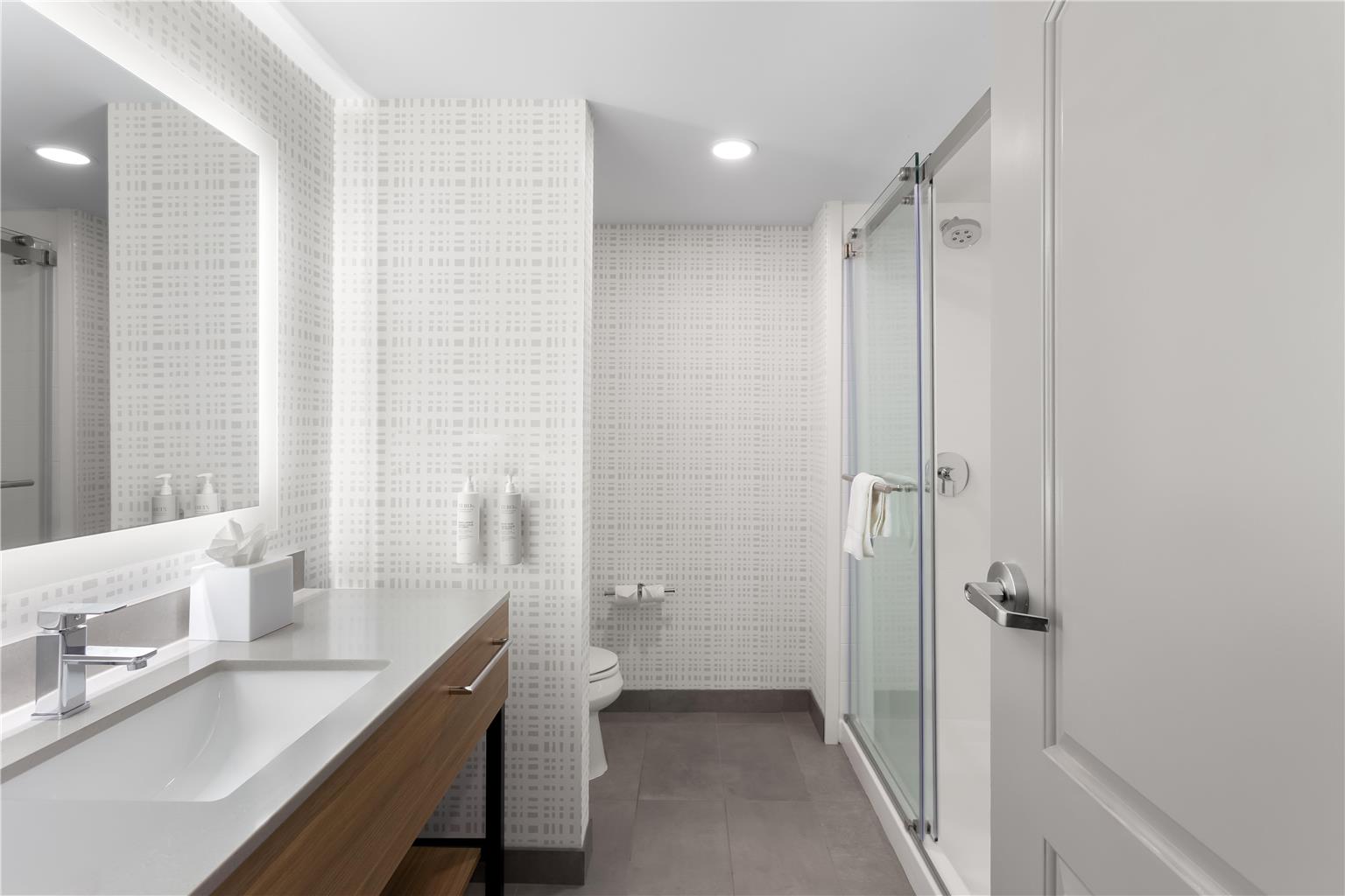 Hampton Inn & Suites Chicago Deer Park Image