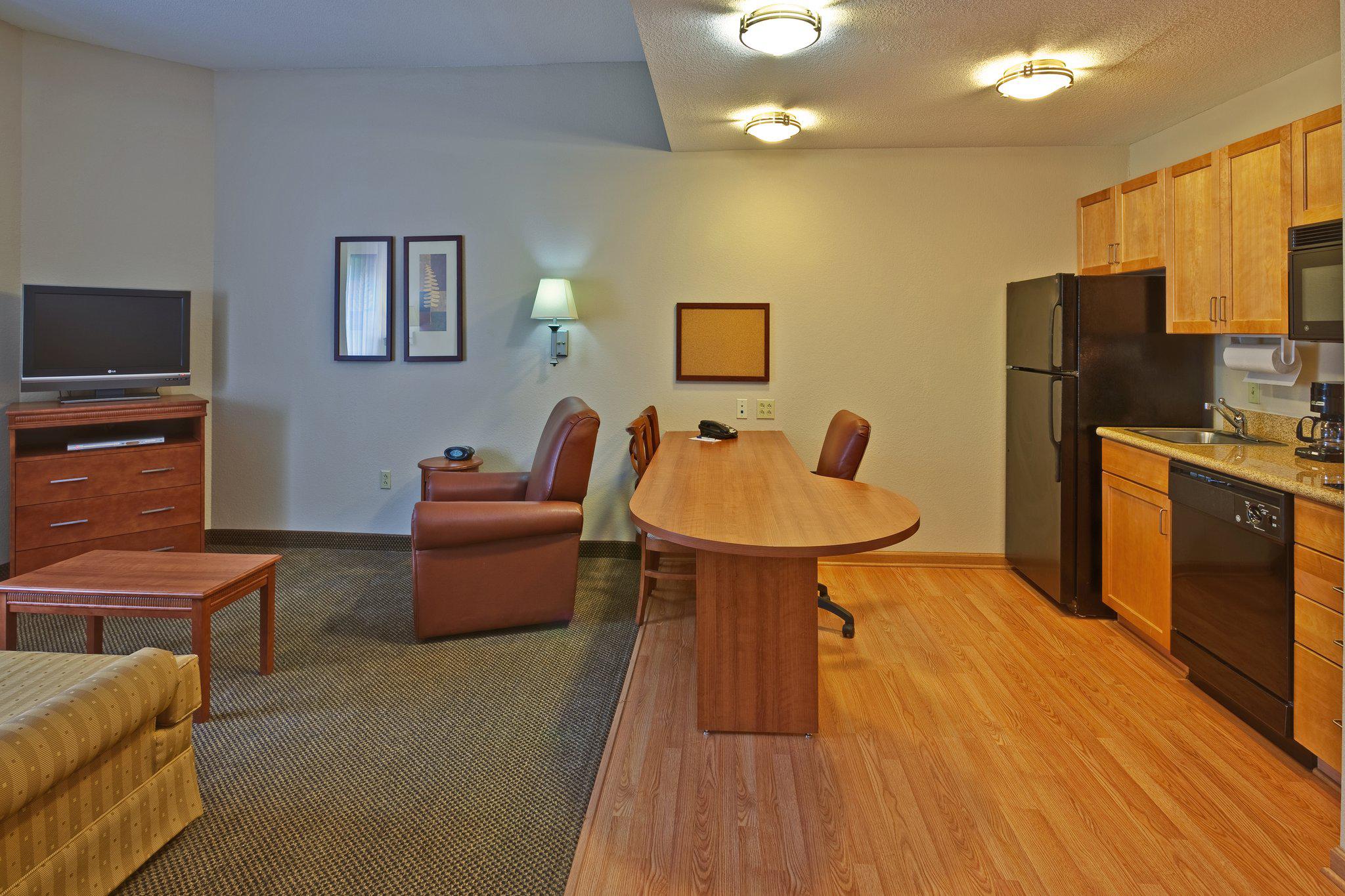 Candlewood Suites Hattiesburg Photo