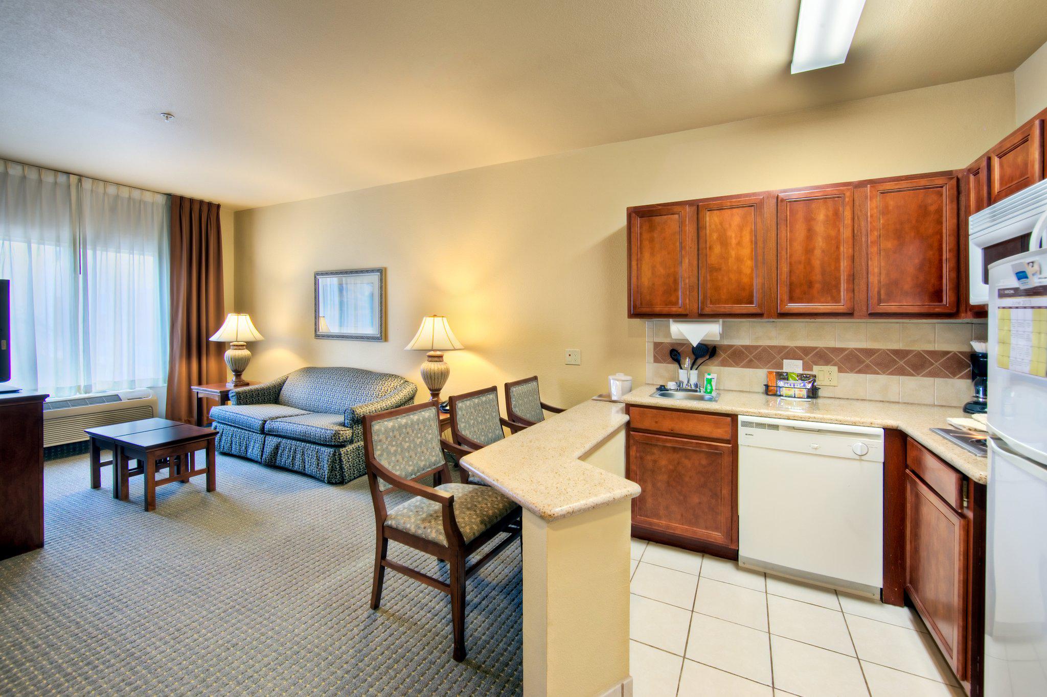 Staybridge Suites Laredo International Airport Photo