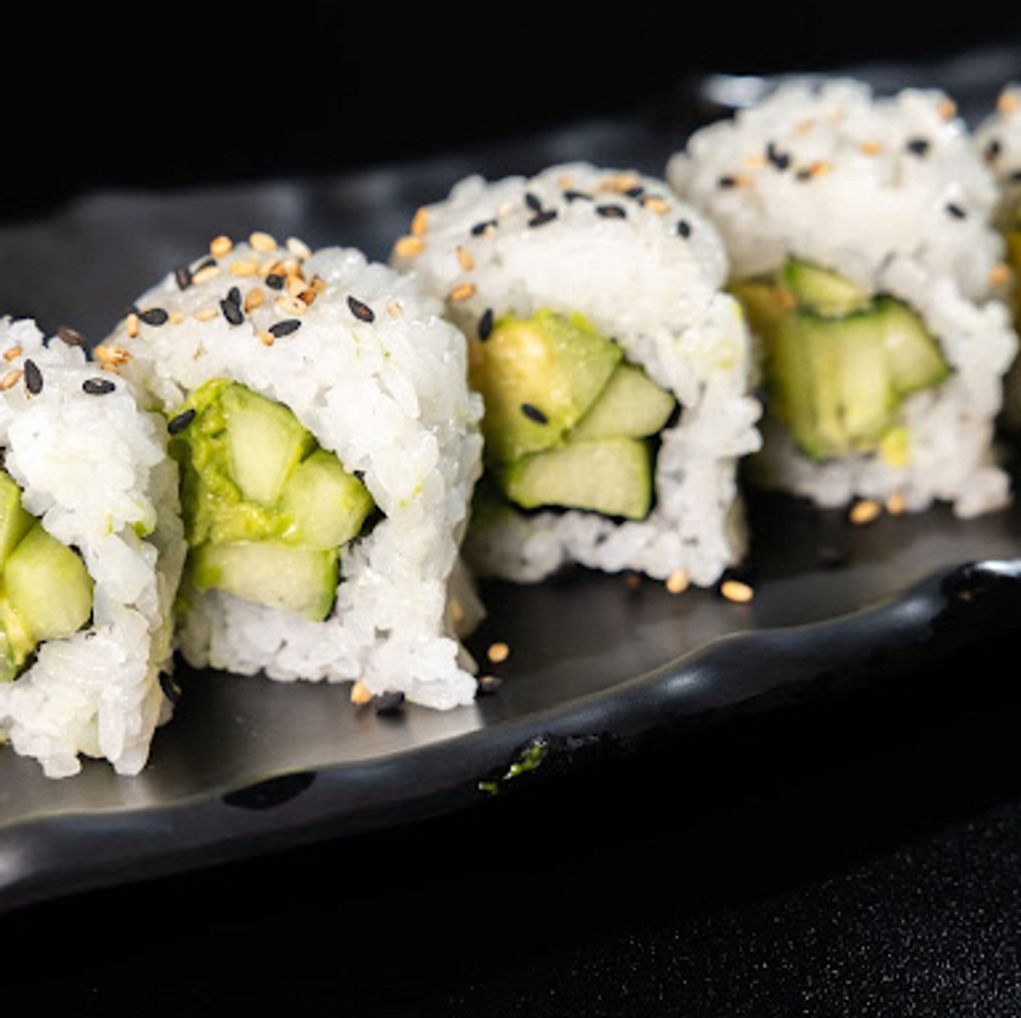 Avo Kyu Roll