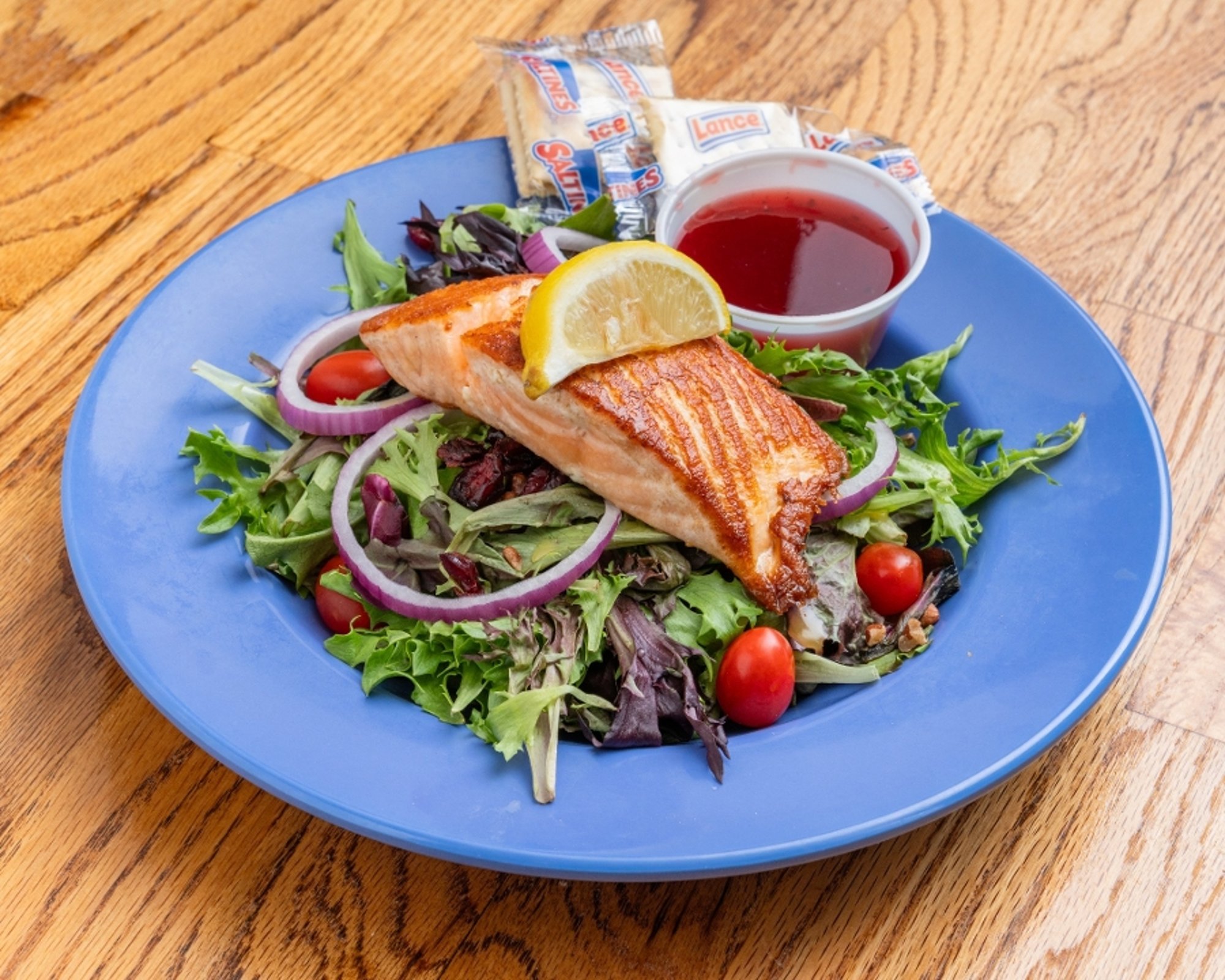 Grilled Salmon and Pecan Salad