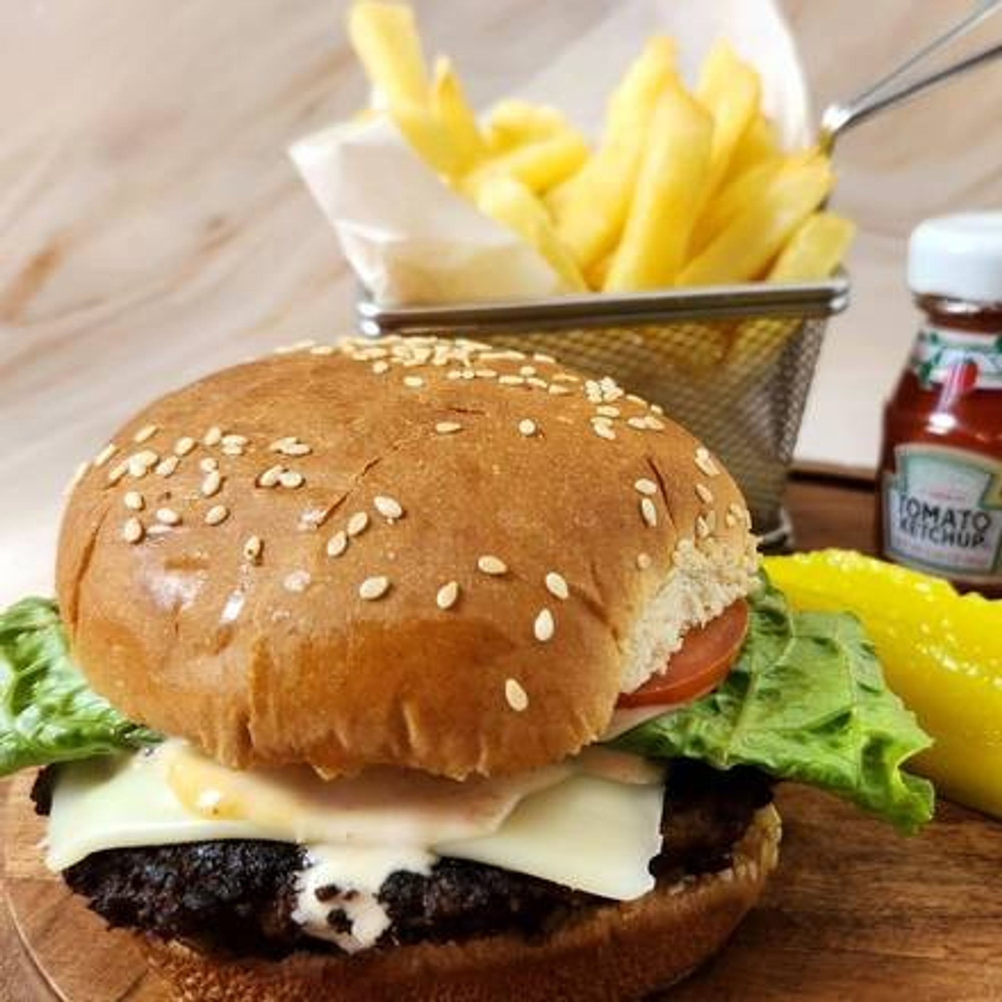 The Classic Hamburger