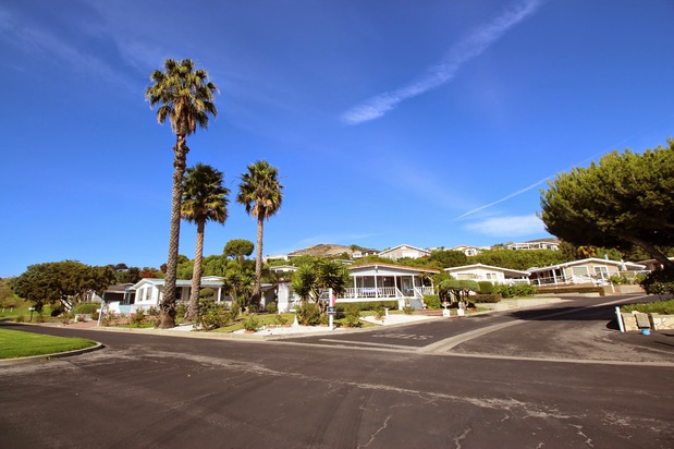 Palos Verdes Shores MH & Golf Community