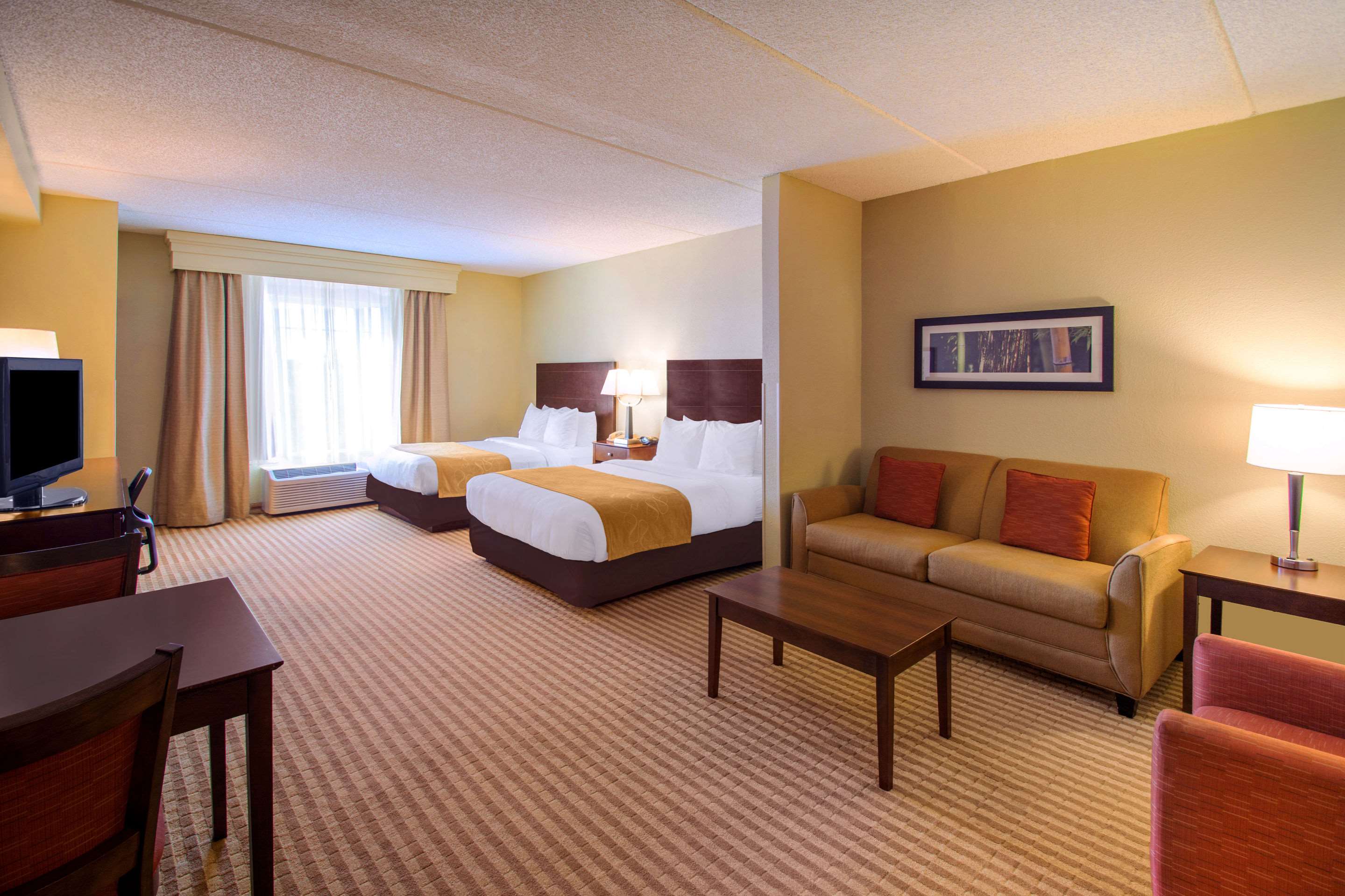 Comfort Suites Near Universal Orlando Resort Photo