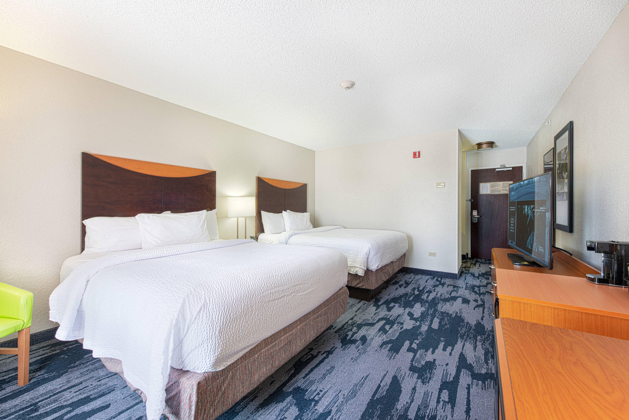 Fairfield Inn & Suites by Marriott Chicago Naperville Photo