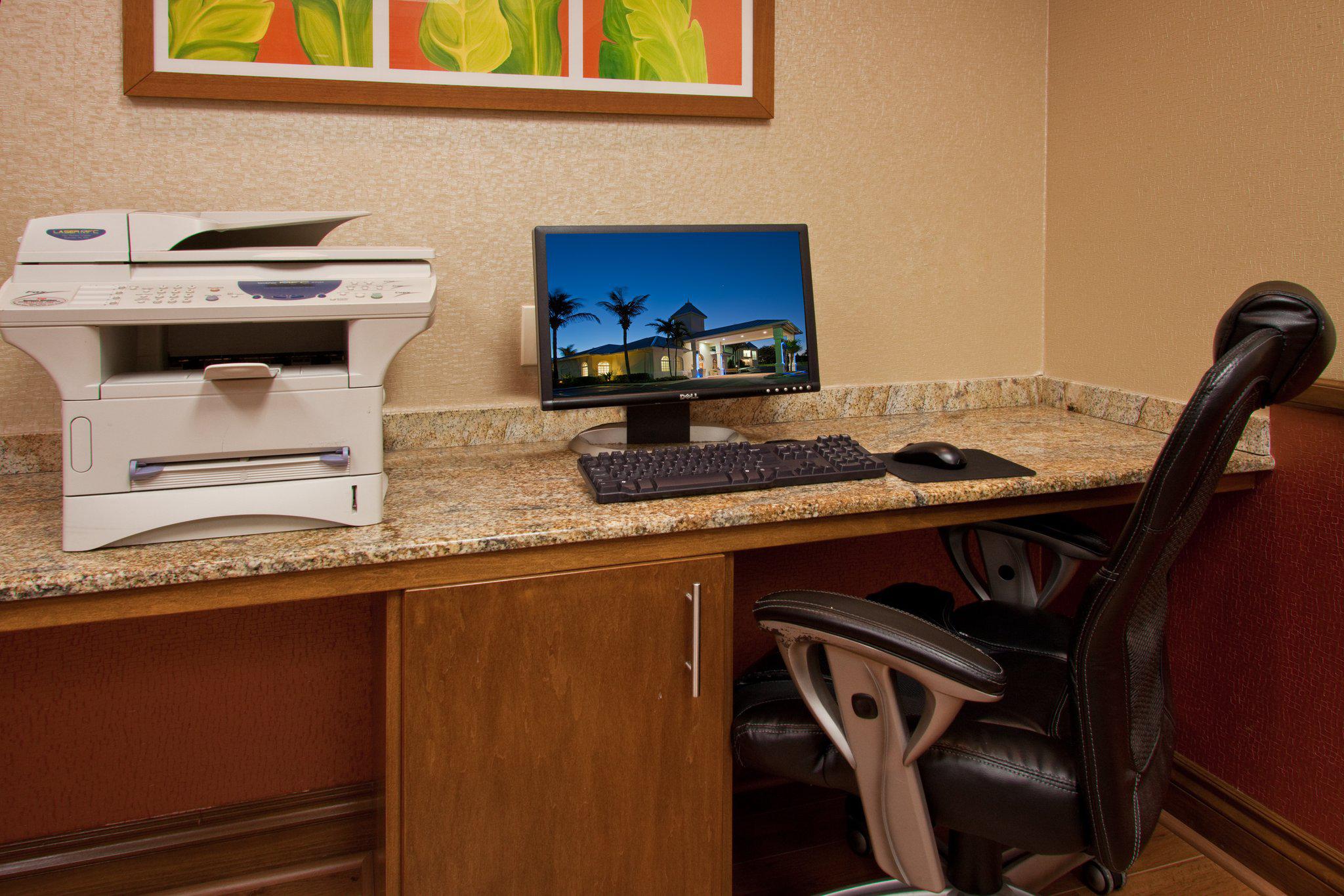 Holiday Inn Express North Palm Beach-Oceanview Photo