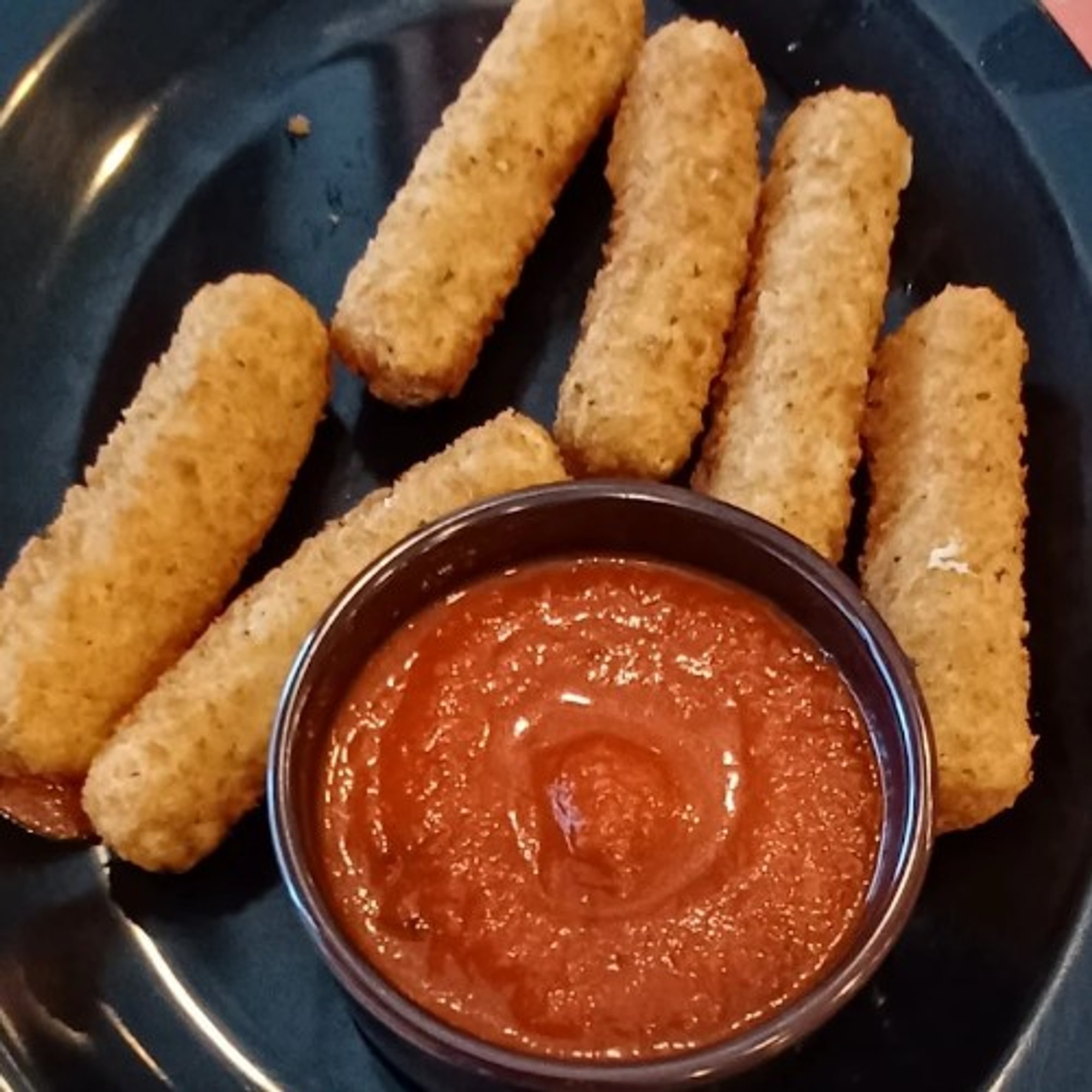 Mozzarella Sticks (Mozzarella Sticks)