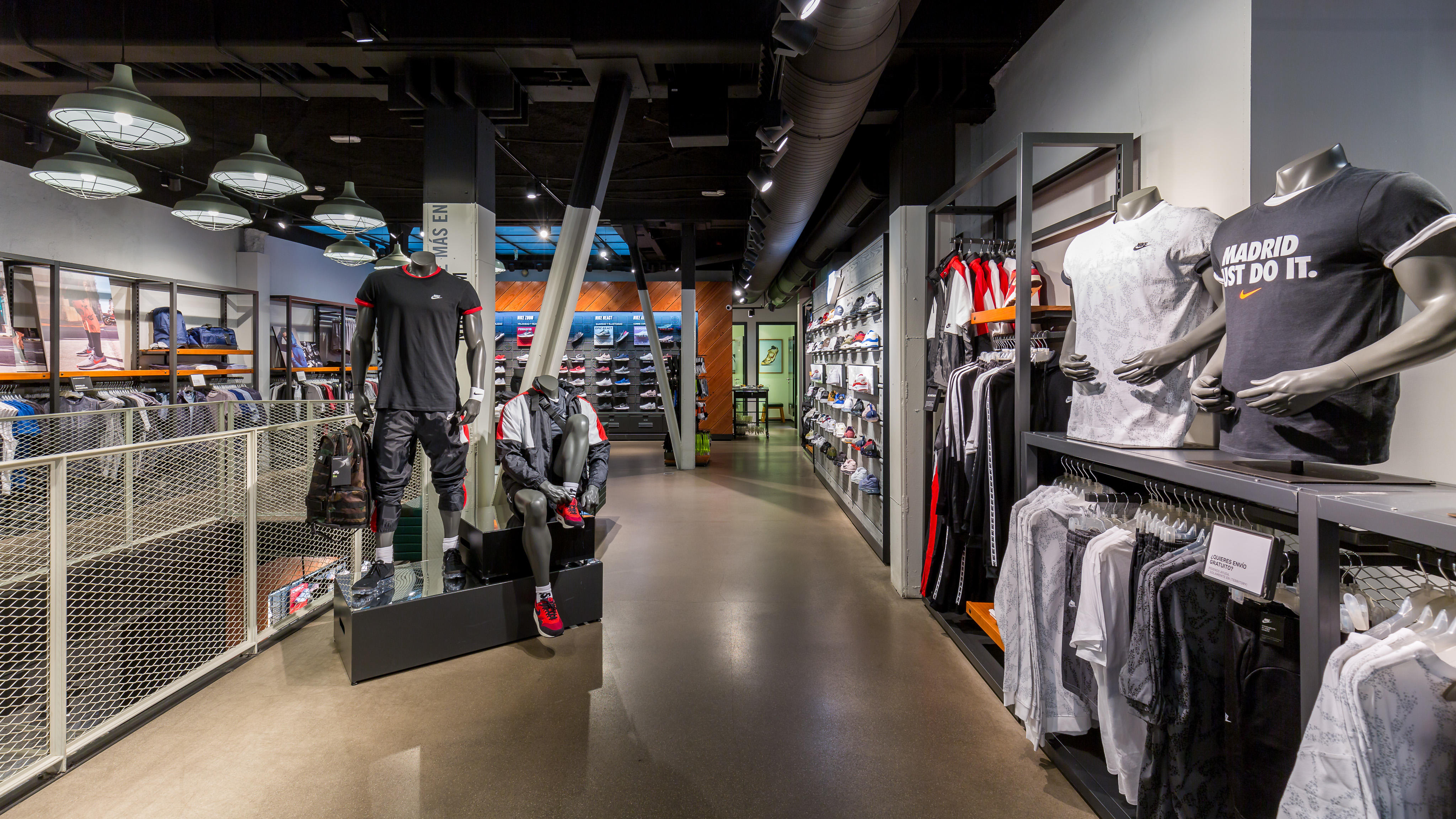 Images Nike Store Serrano