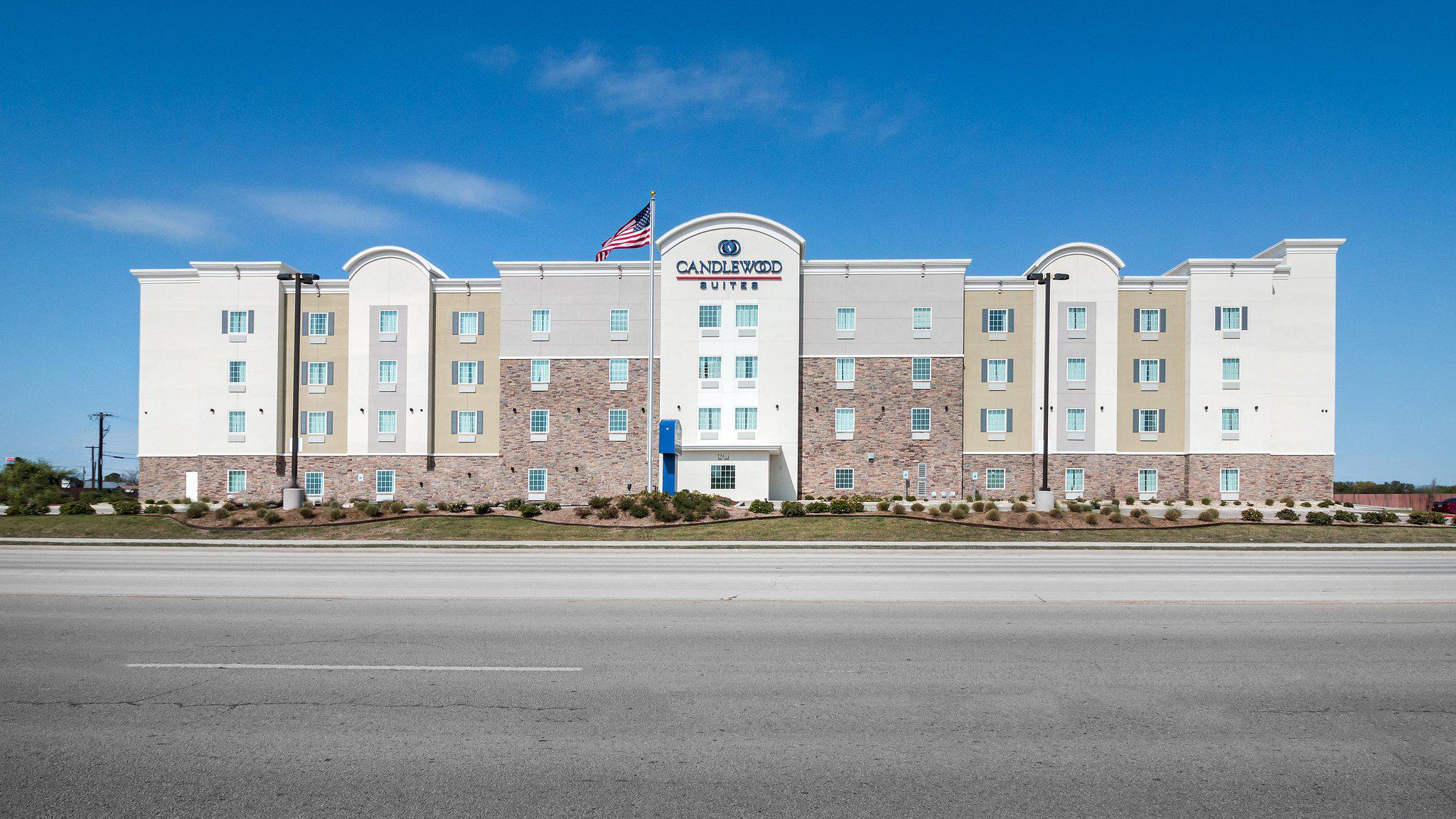 Candlewood Suites Waco Photo